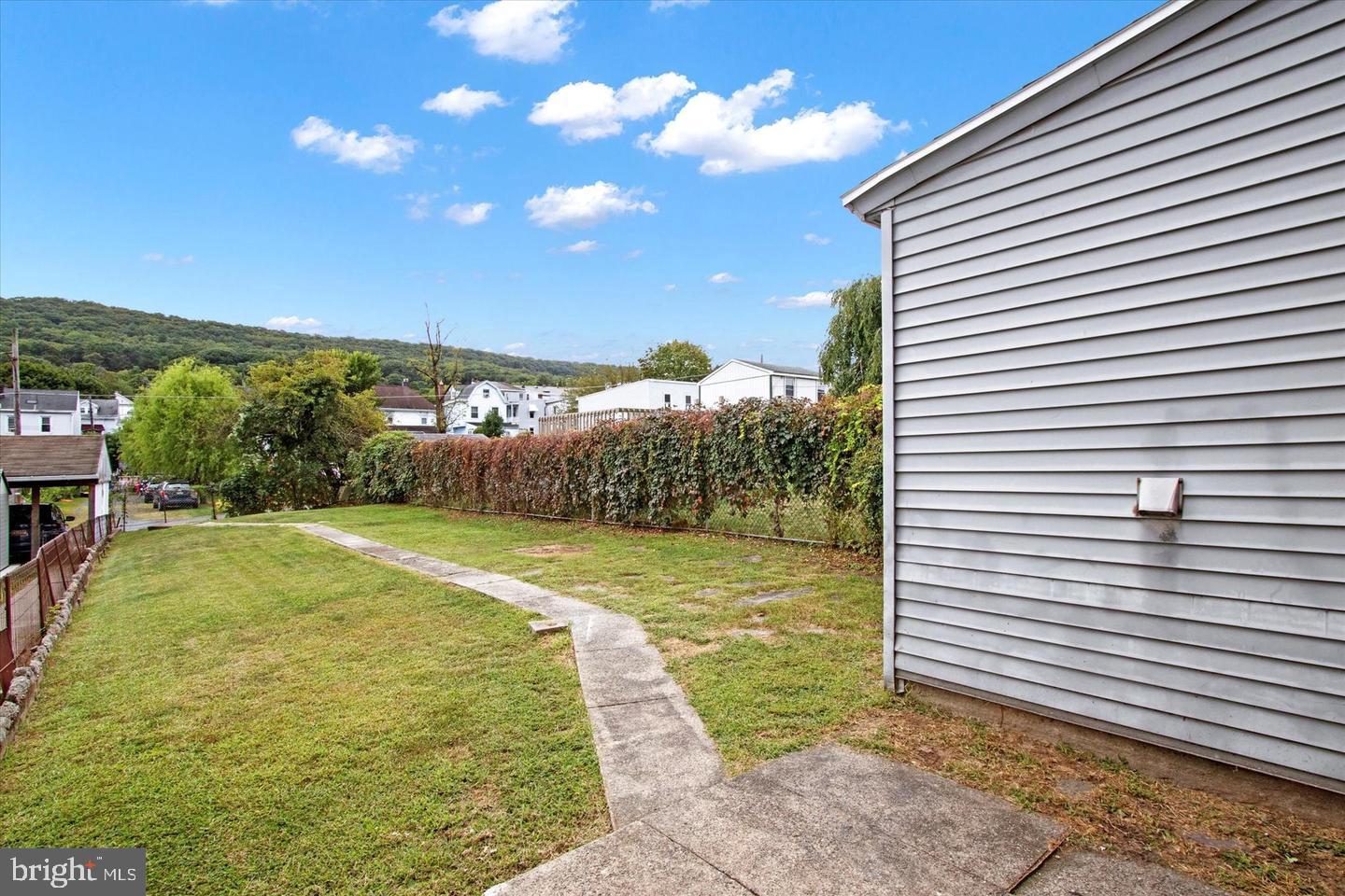 POTTSVILLE - Residential