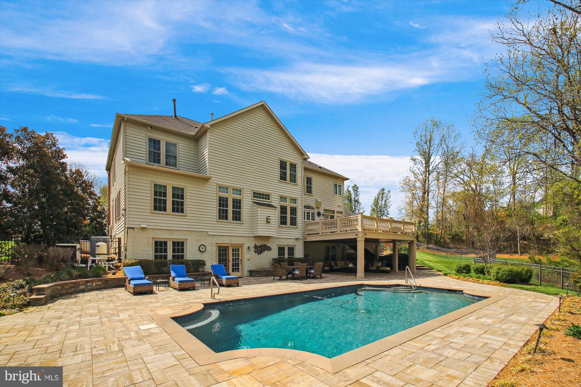 WYNNEWOOD - Residential