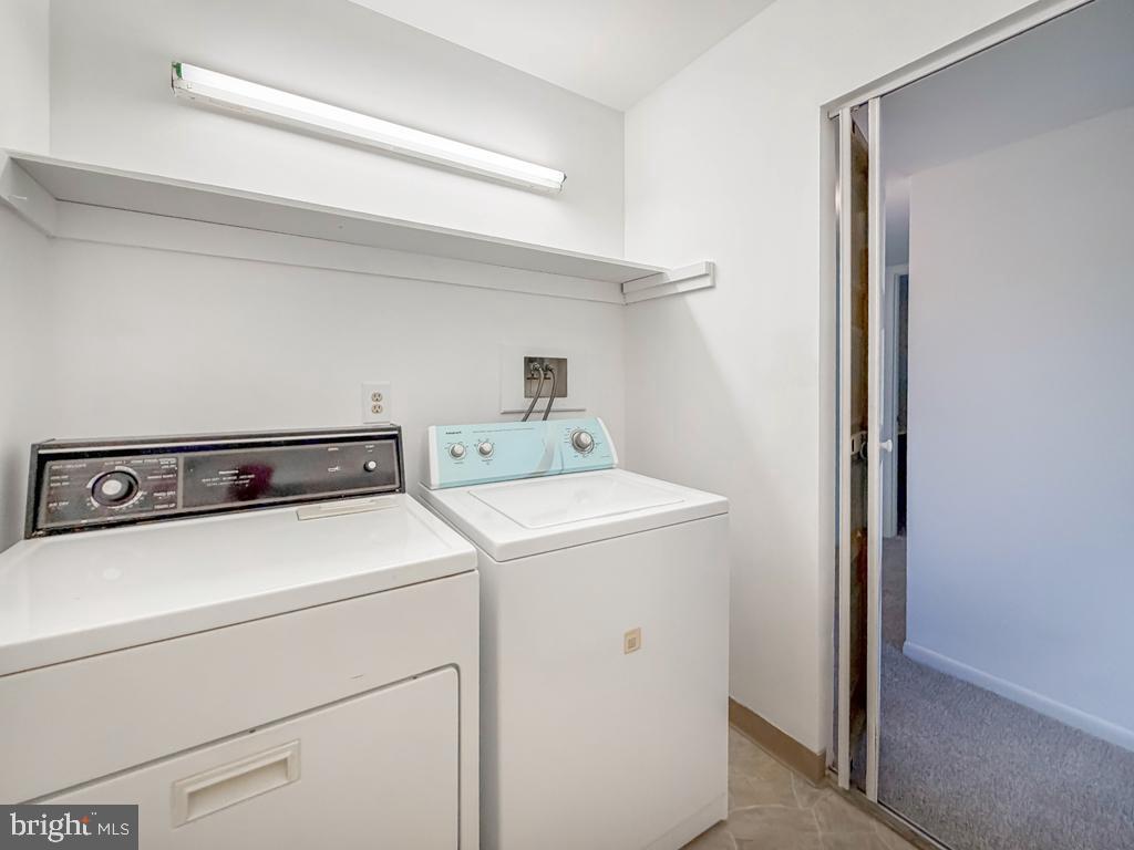 DELAIRE LANDING - Residential