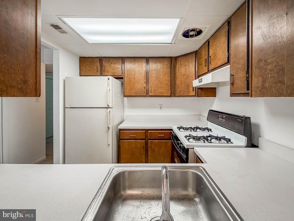DELAIRE LANDING - Residential