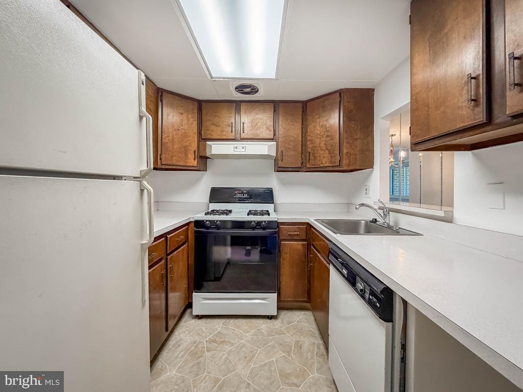 DELAIRE LANDING - Residential