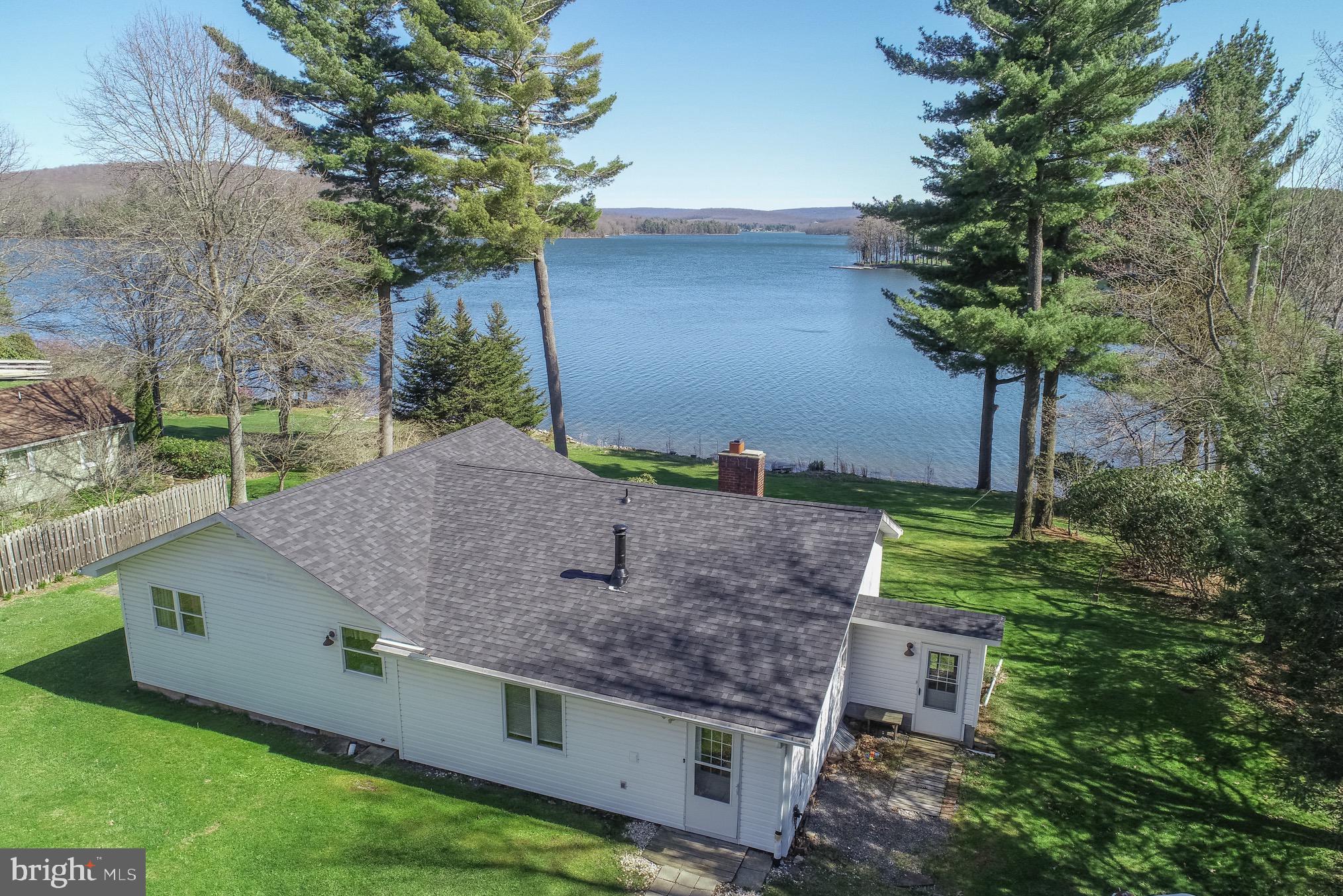 PARADISE POINT - Residential