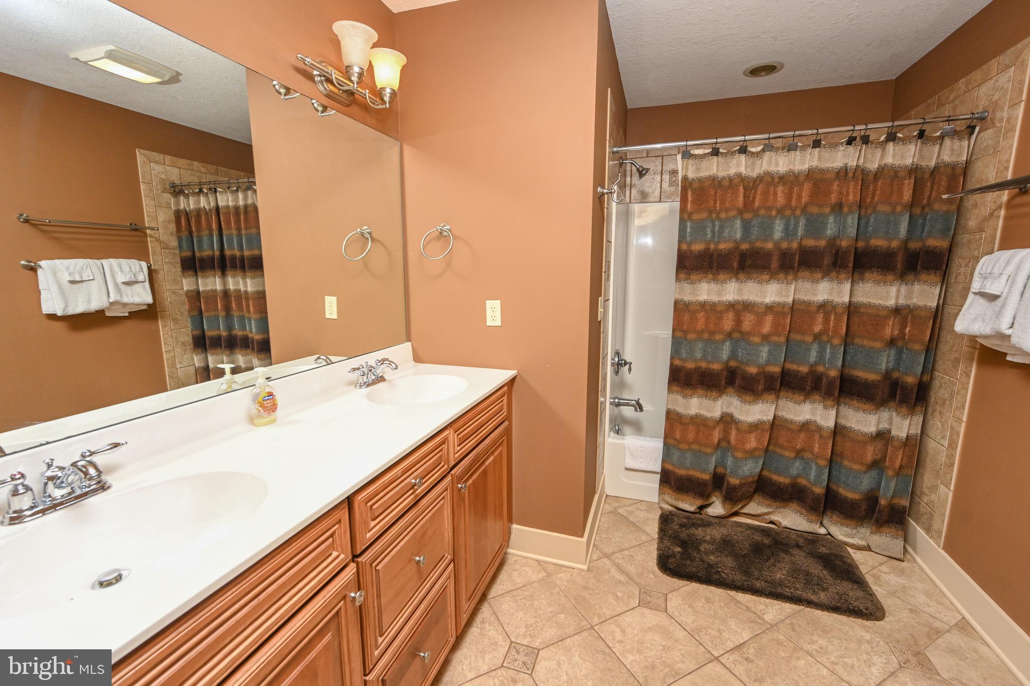 TIMBERLAKE VILLAGE - Residential