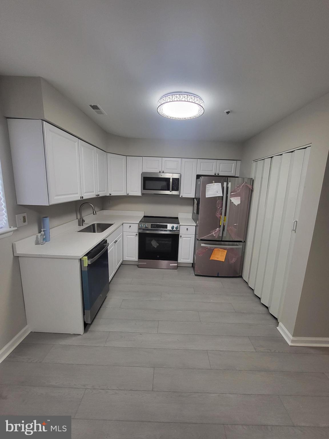 REGENCY TOWNS PLAT FOUR - Residential