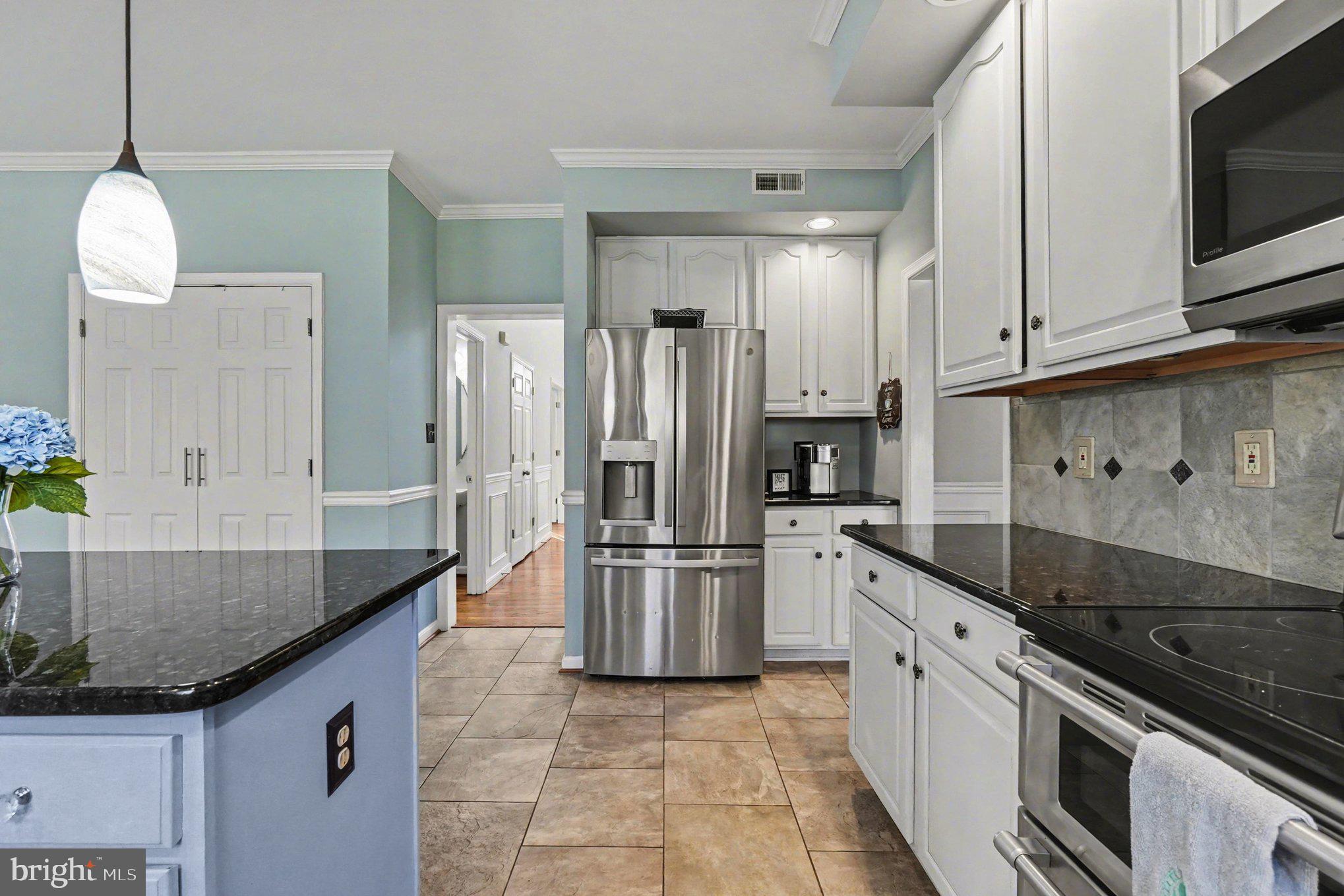 BURGUNDY FARMS - Residential