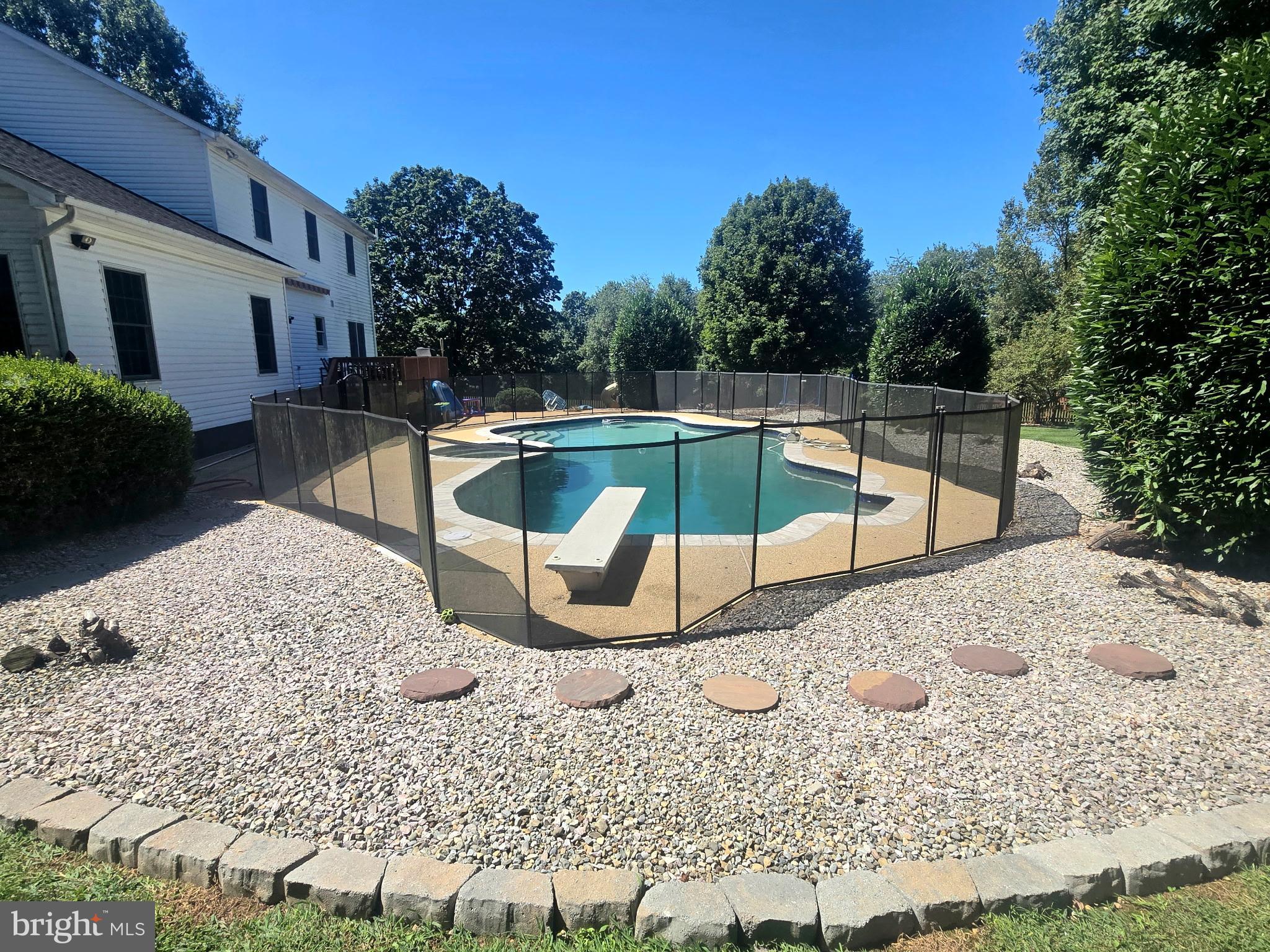 BURGUNDY FARMS - Residential
