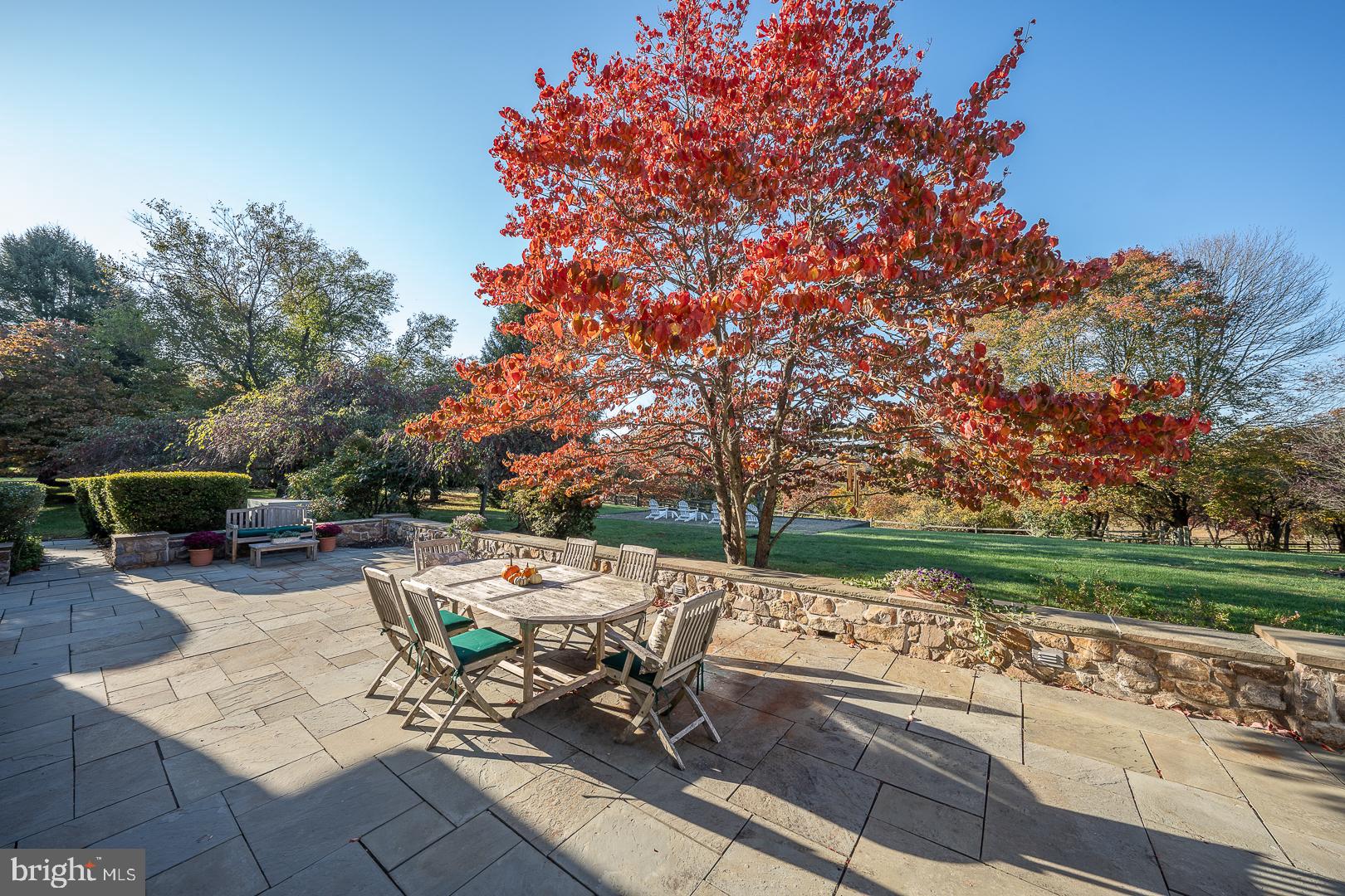 RADNOR HUNT - Residential