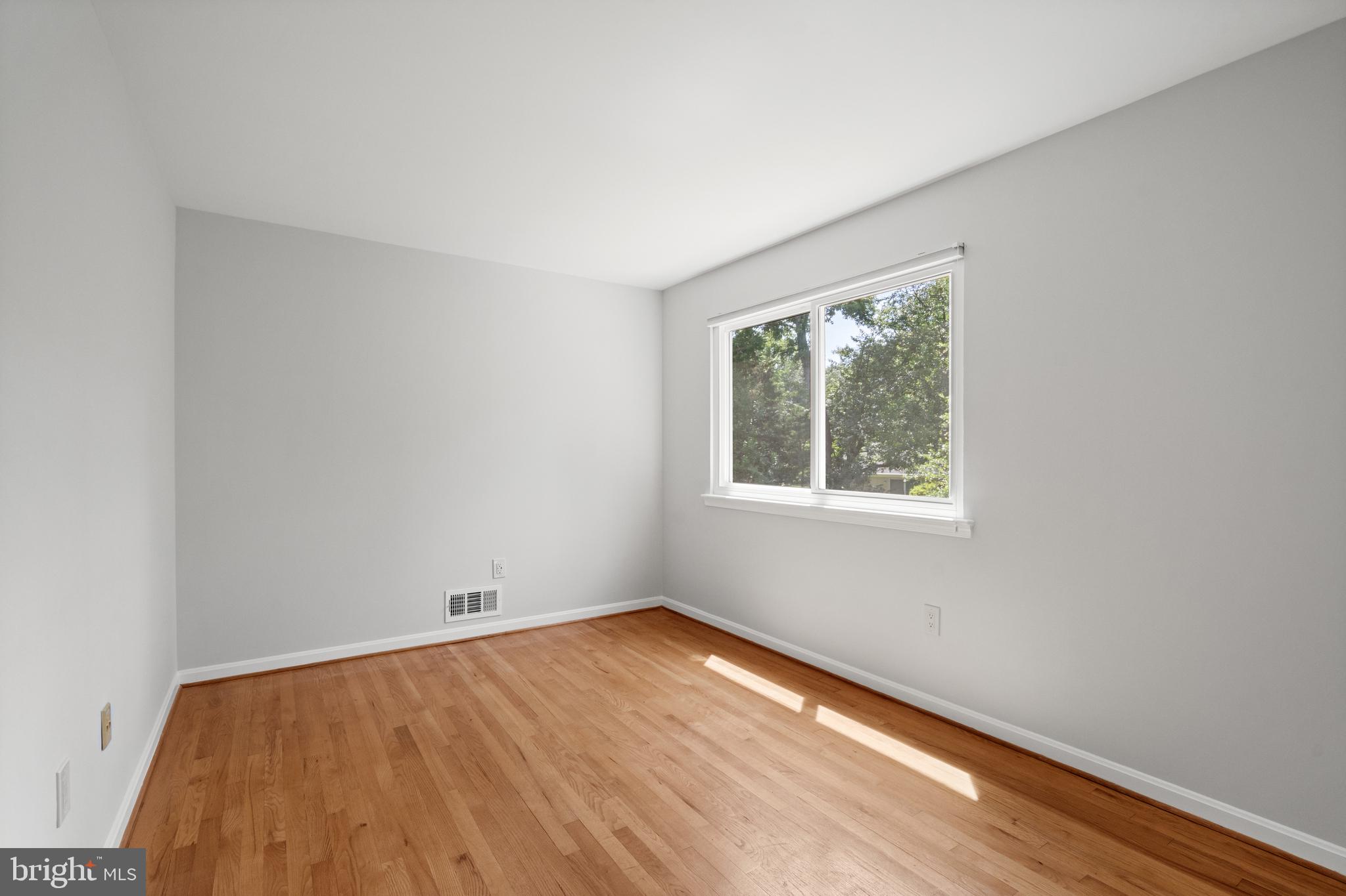 WAKEFIELD CHAPEL WOODS - Residential