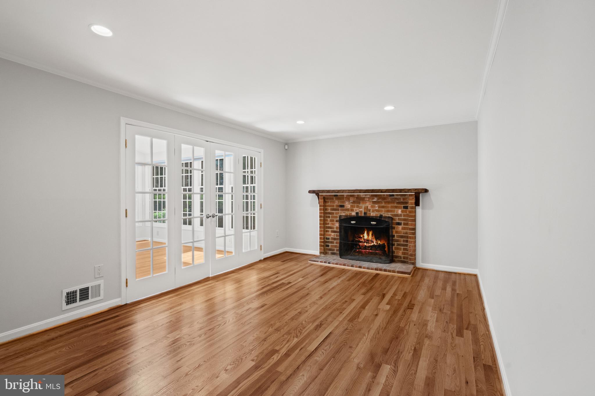 WAKEFIELD CHAPEL WOODS - Residential