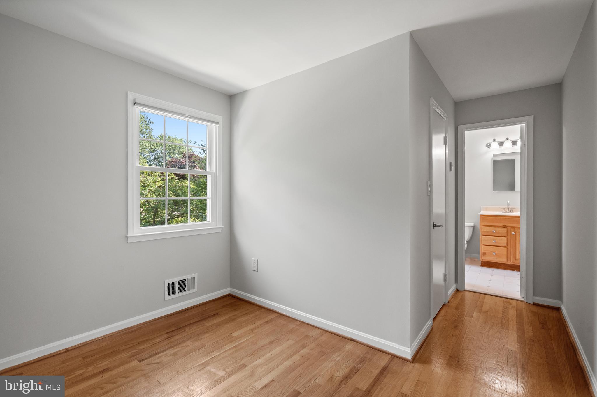 WAKEFIELD CHAPEL WOODS - Residential
