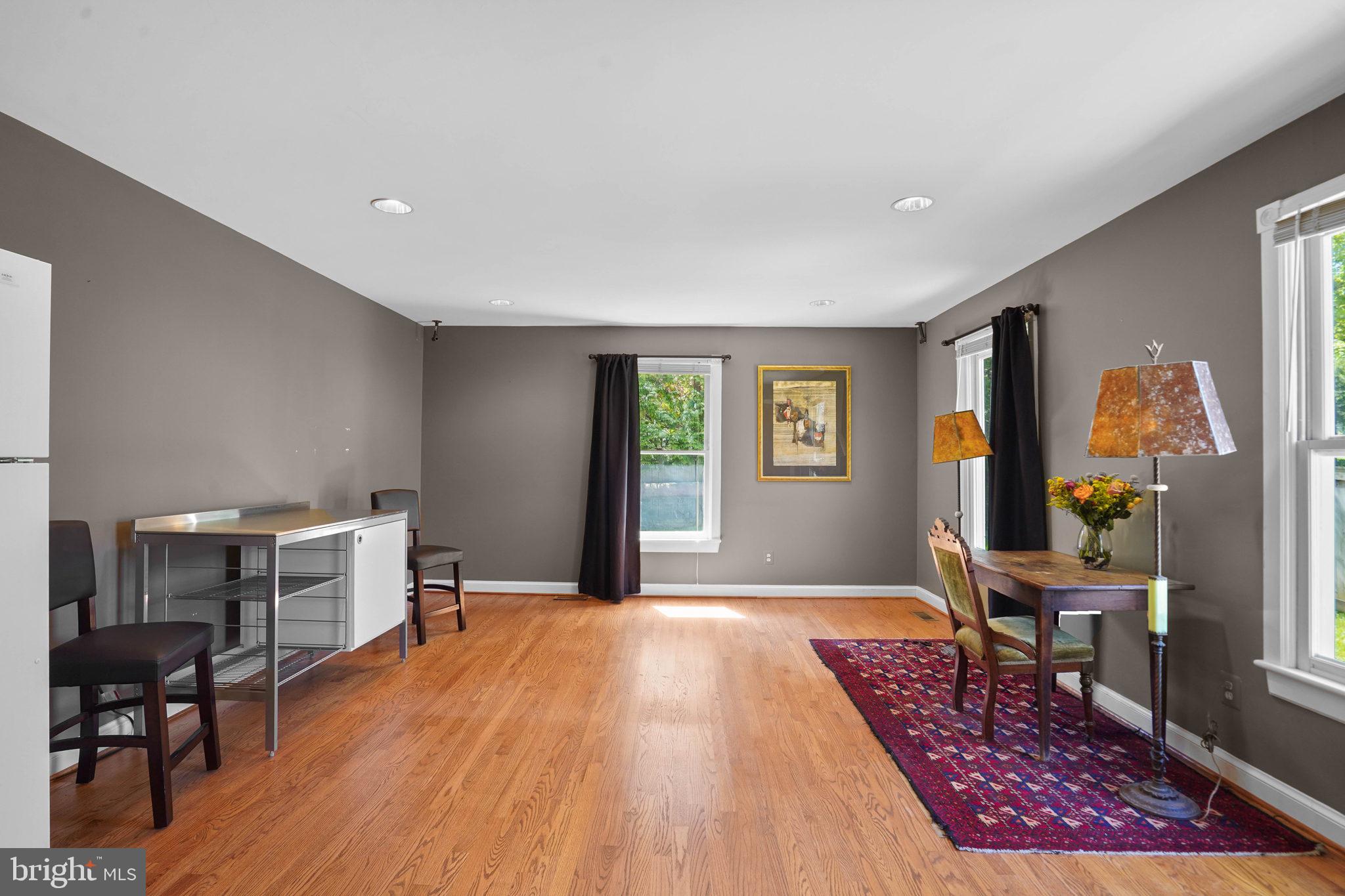 OAKWOOD KNOLLS - Residential