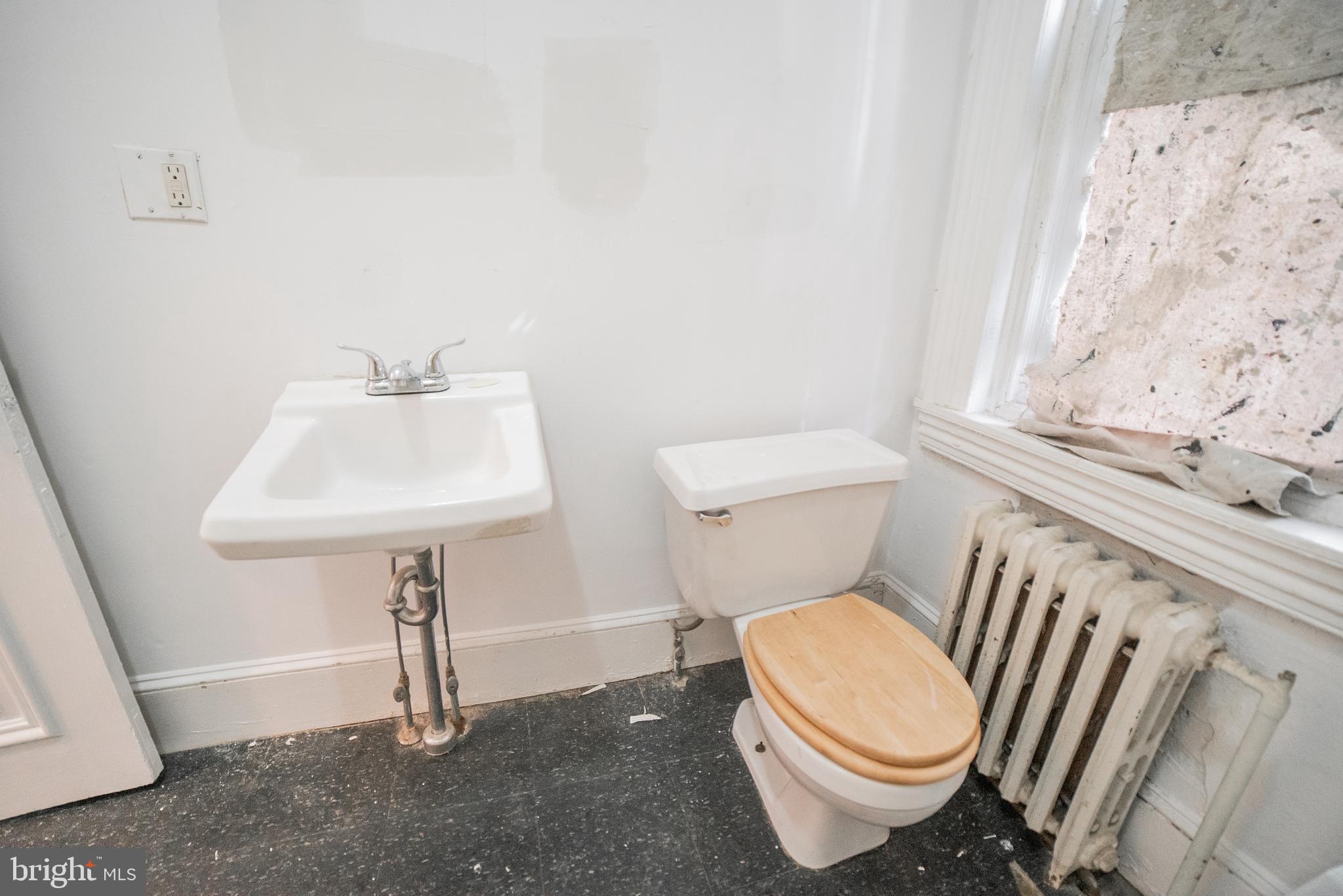FITLER SQUARE - Residential Lease