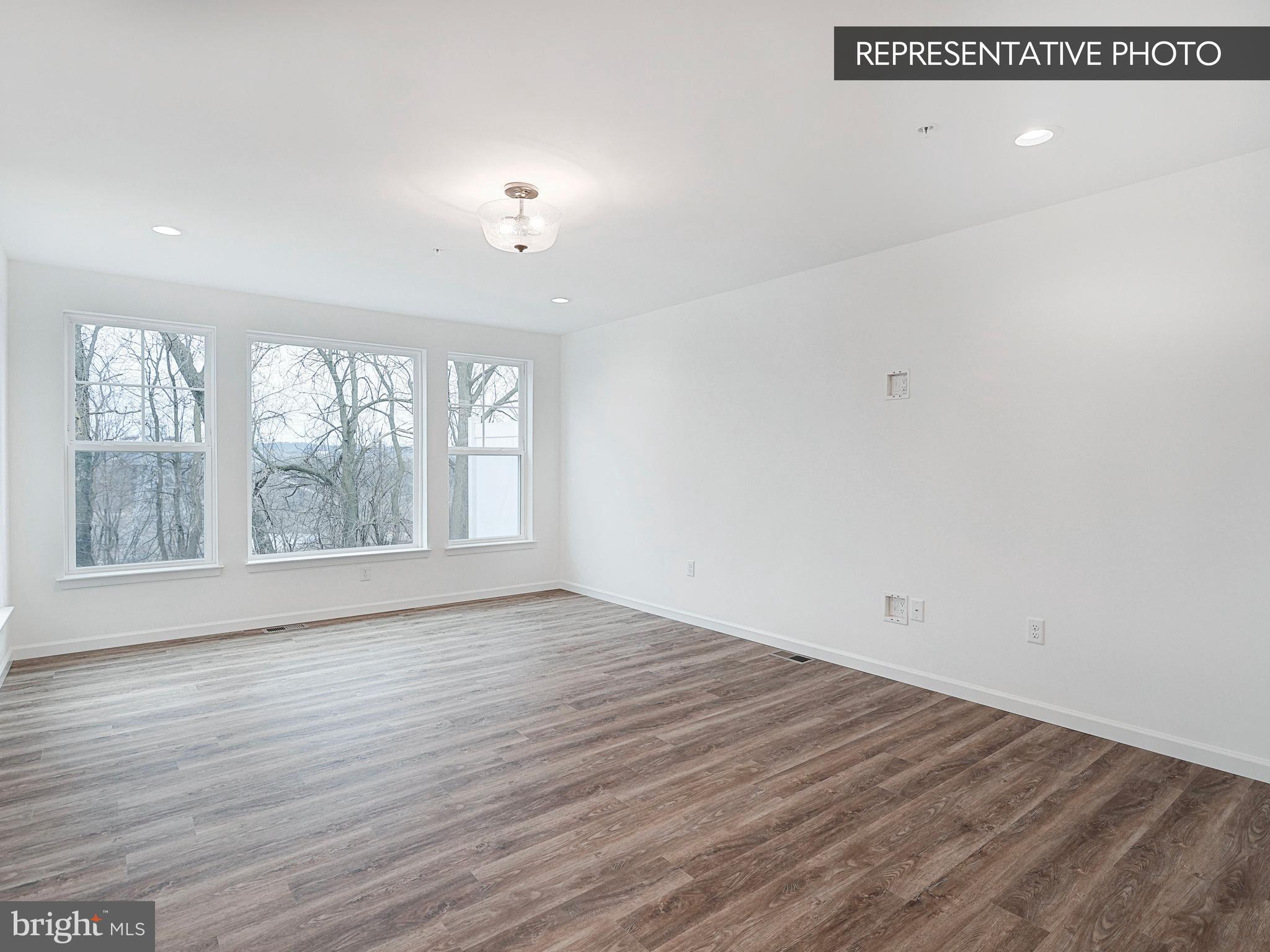 THE TOWNES AT HAMPDEN - Residential