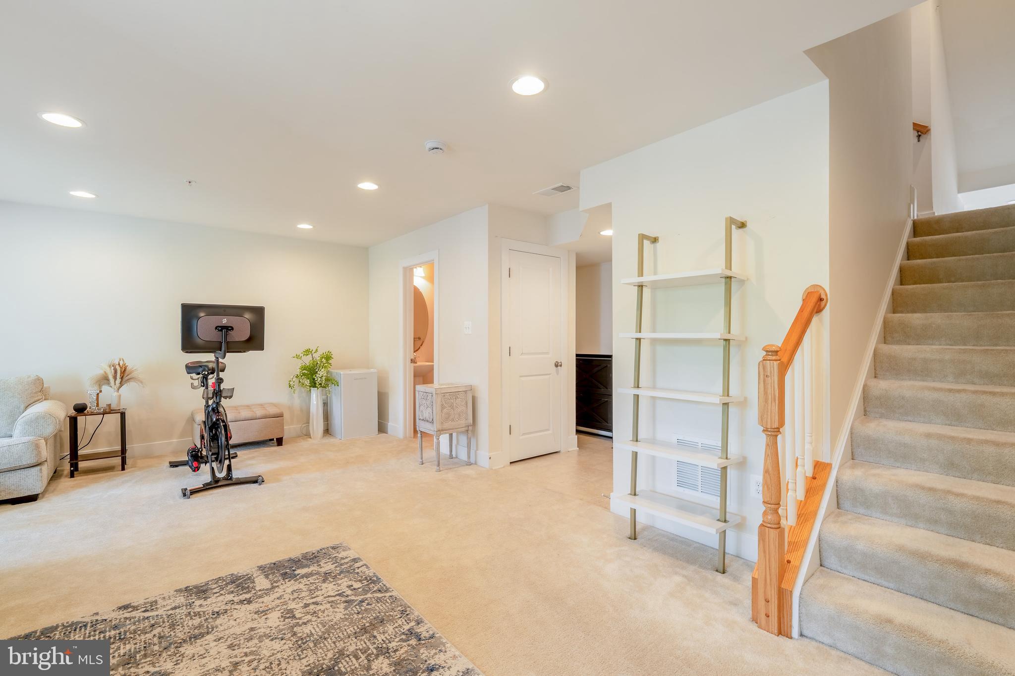 ARNOLD RIDGE - Residential