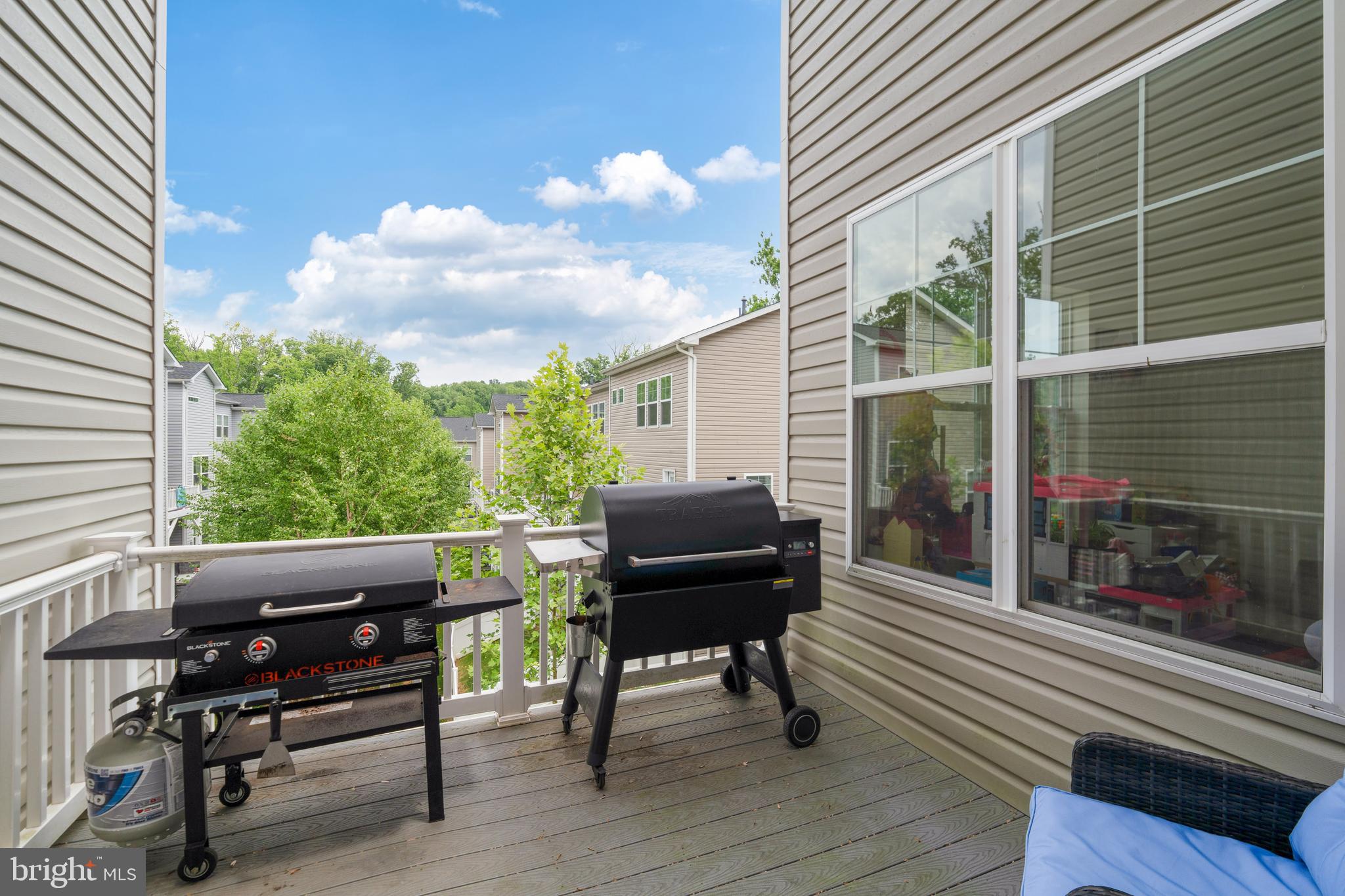 ARNOLD RIDGE - Residential
