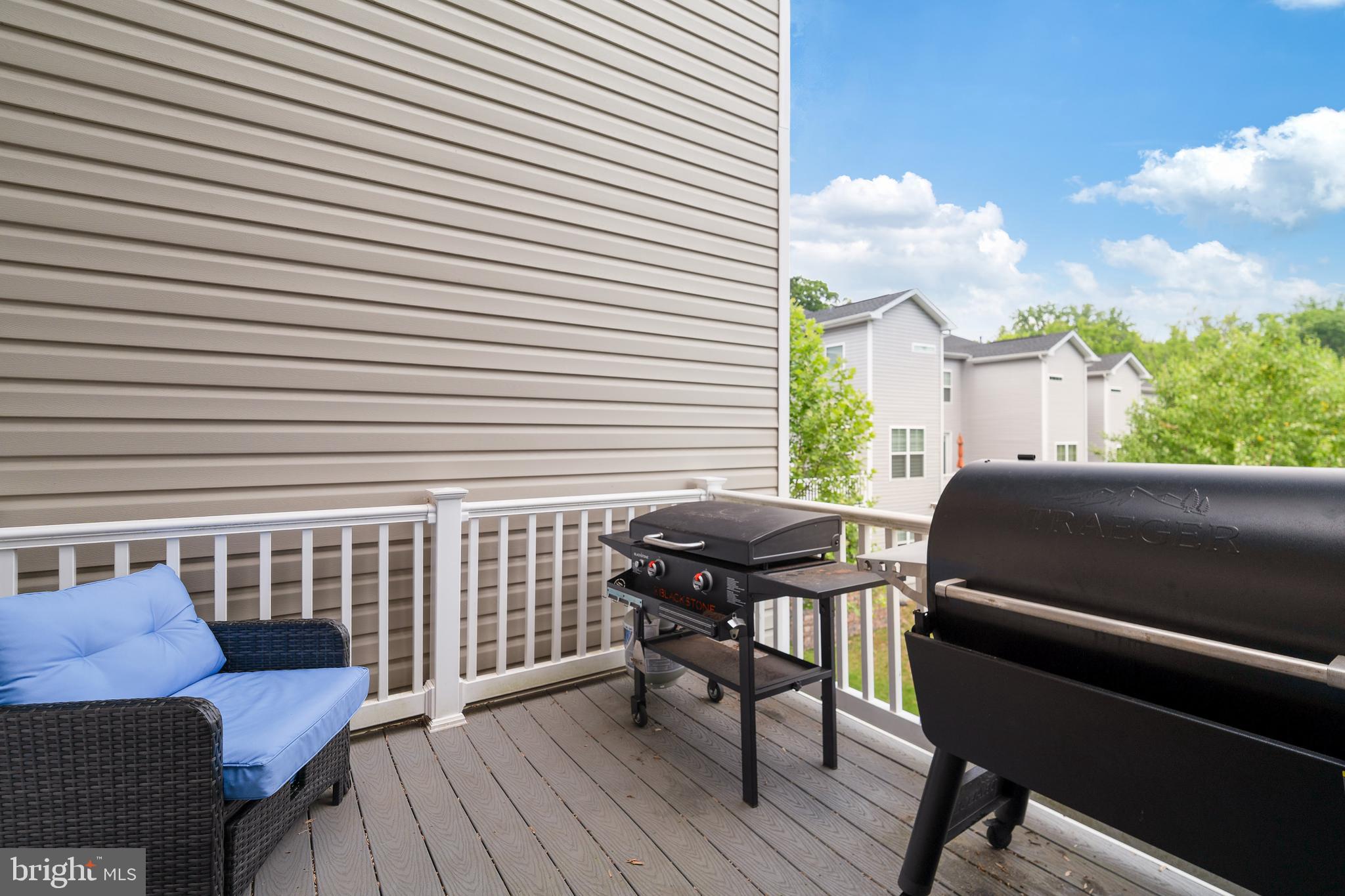 ARNOLD RIDGE - Residential