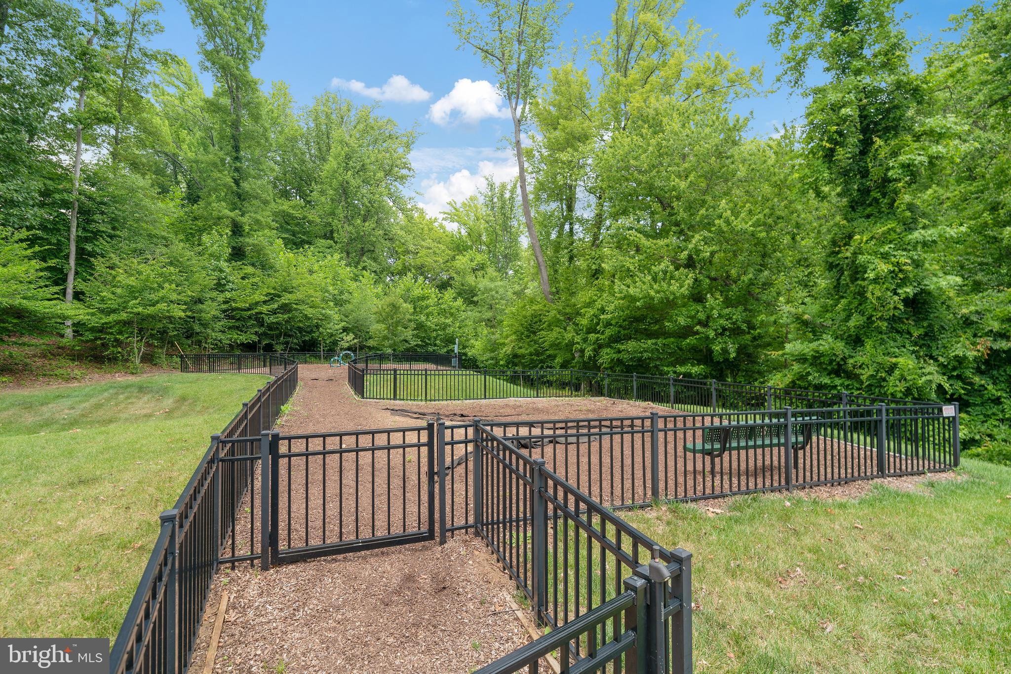 ARNOLD RIDGE - Residential