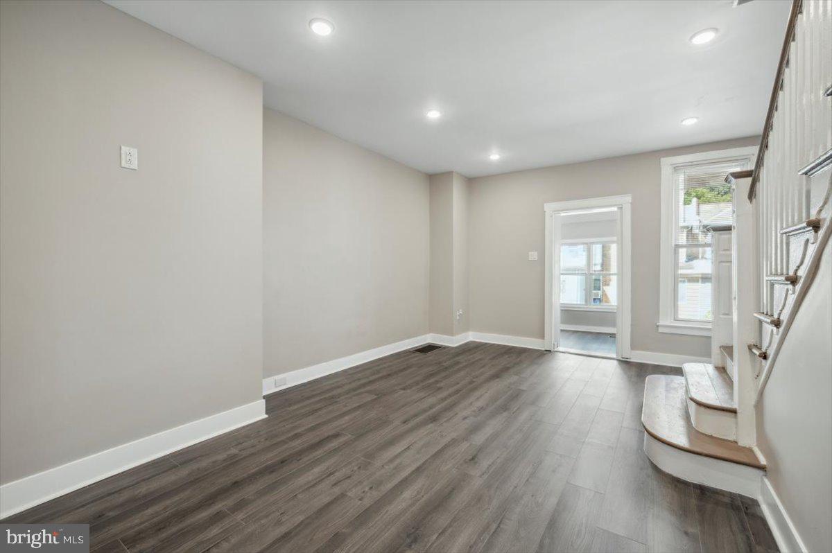 LOGAN - Residential