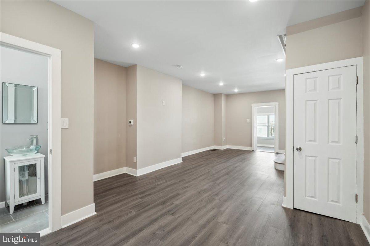 LOGAN - Residential