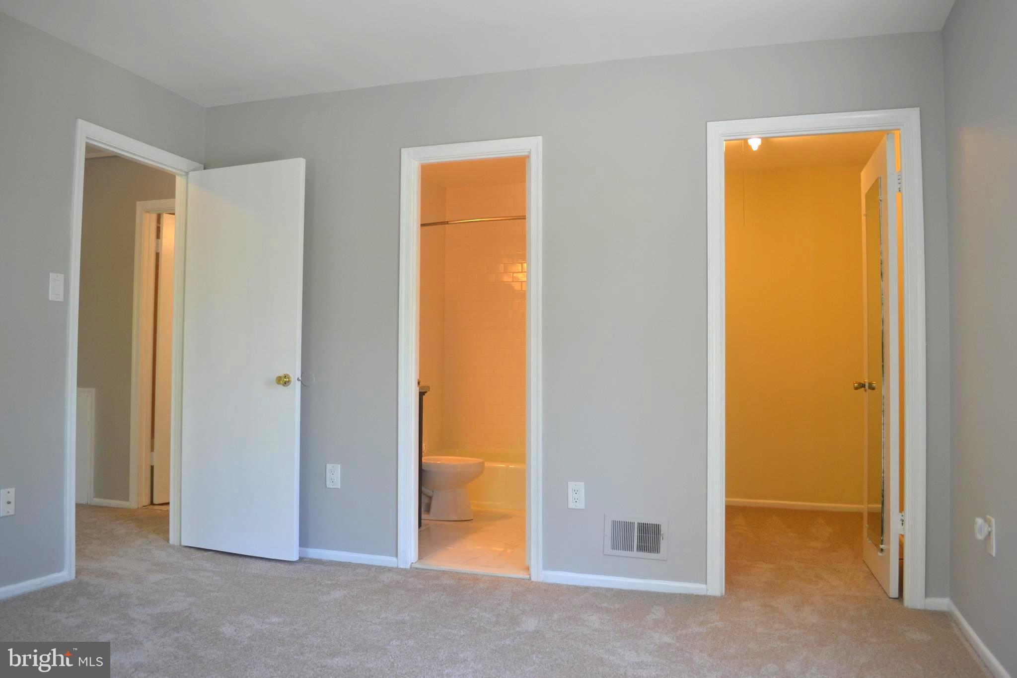 ROCKSHIRE TOWNHOMES - Residential Lease