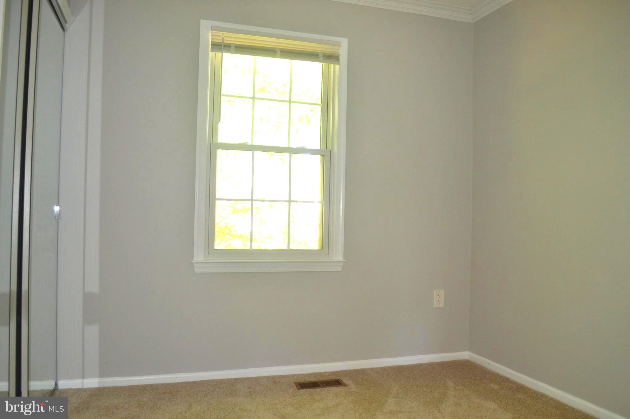 ROCKSHIRE TOWNHOMES - Residential Lease