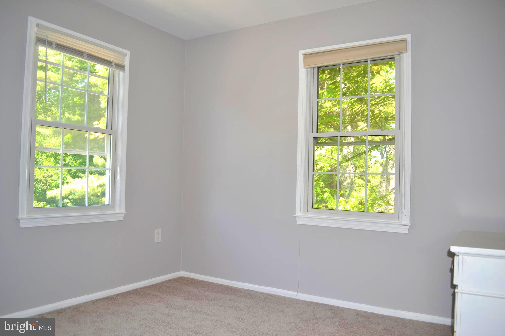 ROCKSHIRE TOWNHOMES - Residential Lease