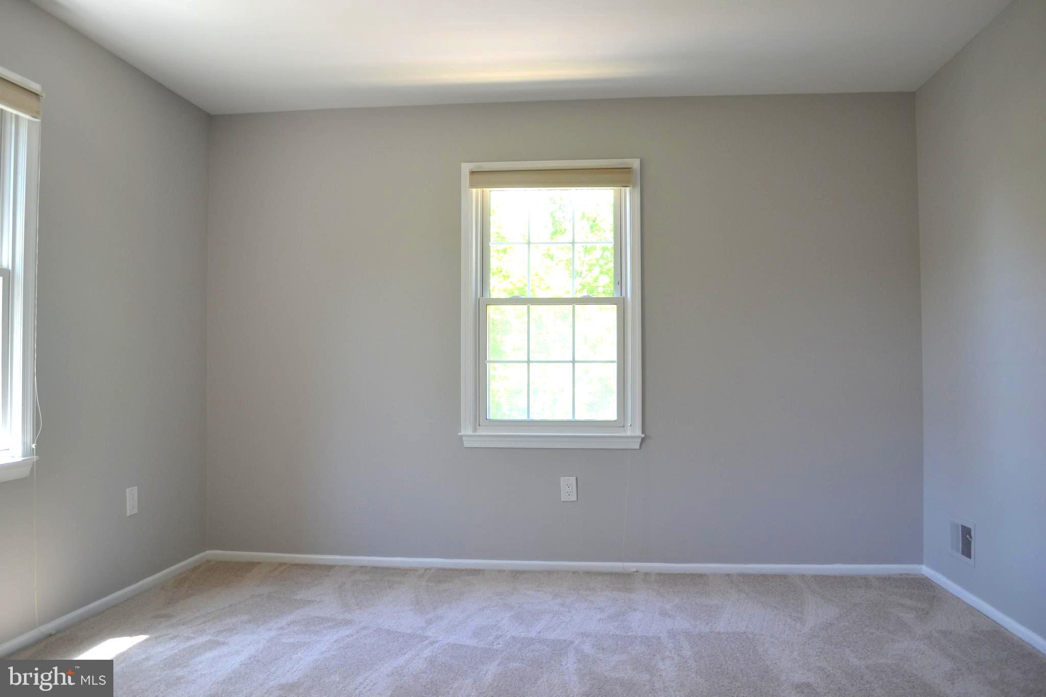 ROCKSHIRE TOWNHOMES - Residential Lease