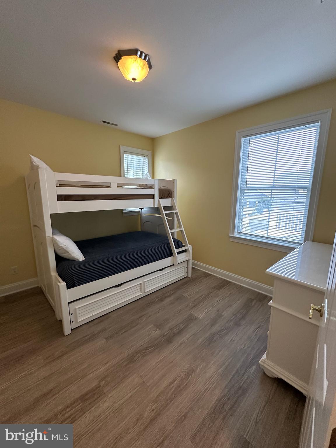 BAYSIDE - Residential