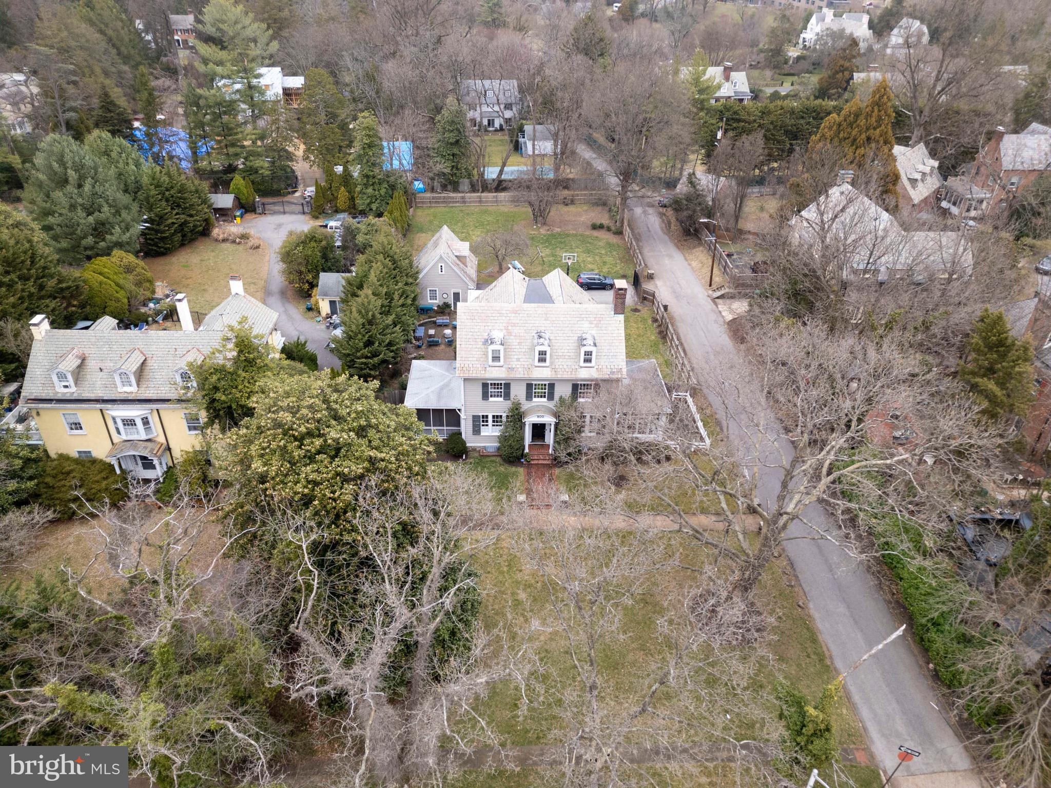 NORTH ROLAND PARK - Residential