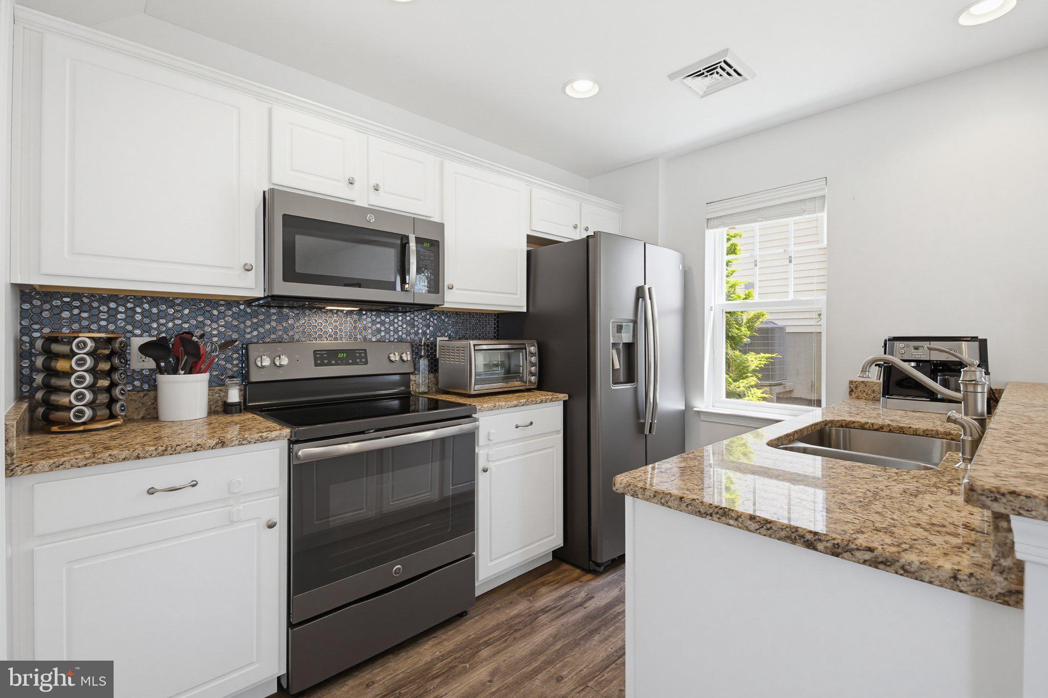 SUMMERFIELD - Residential