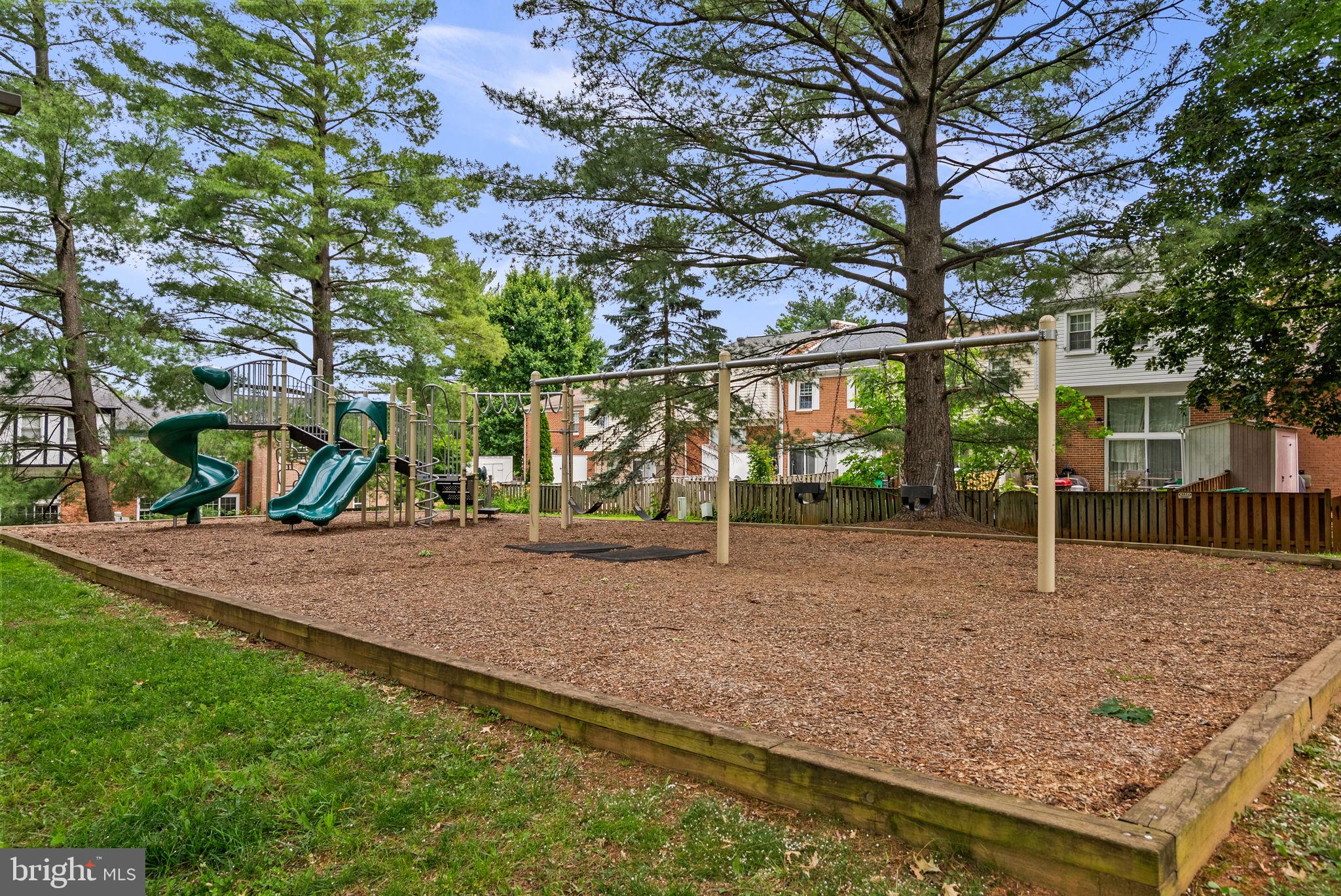 SHADY GROVE VILLAGE - Residential