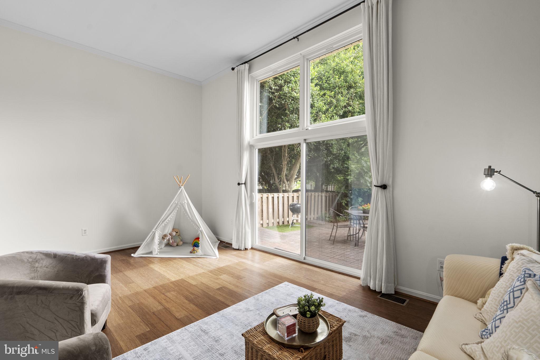 SHADY GROVE VILLAGE - Residential