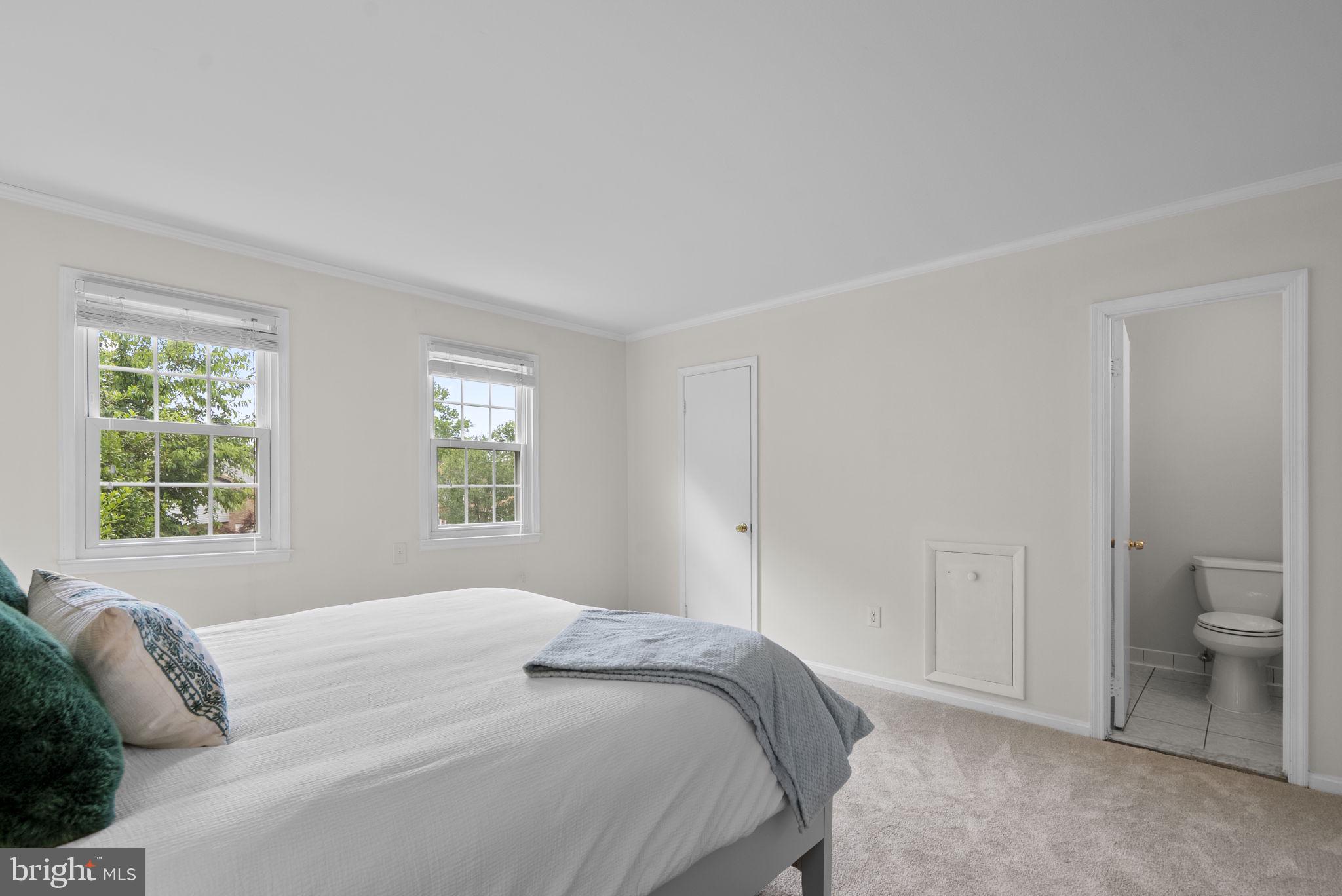 SHADY GROVE VILLAGE - Residential