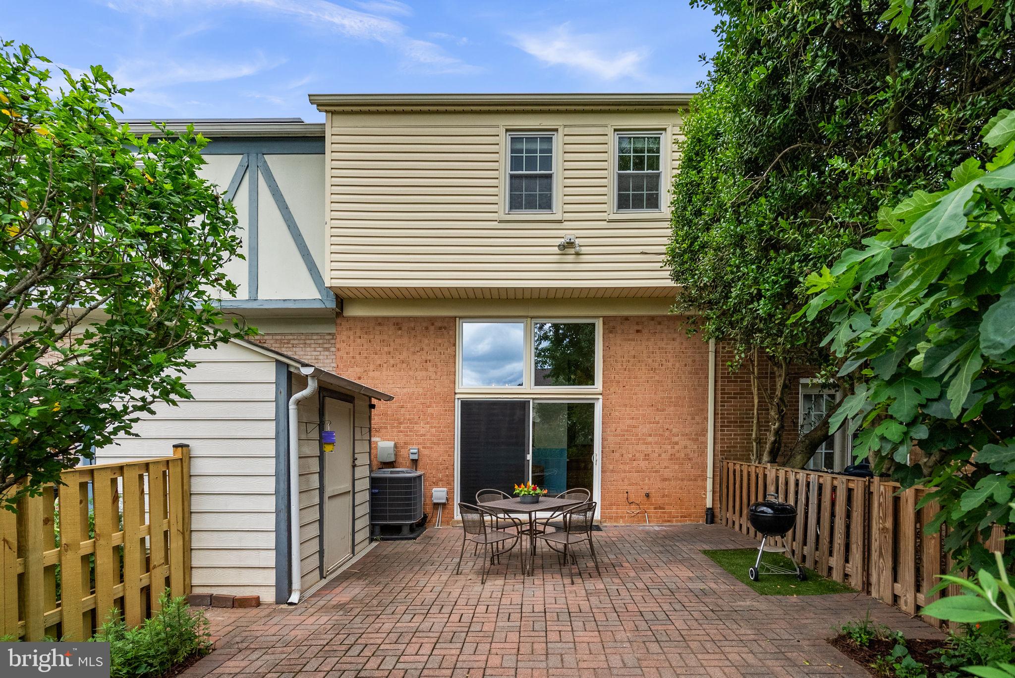 SHADY GROVE VILLAGE - Residential