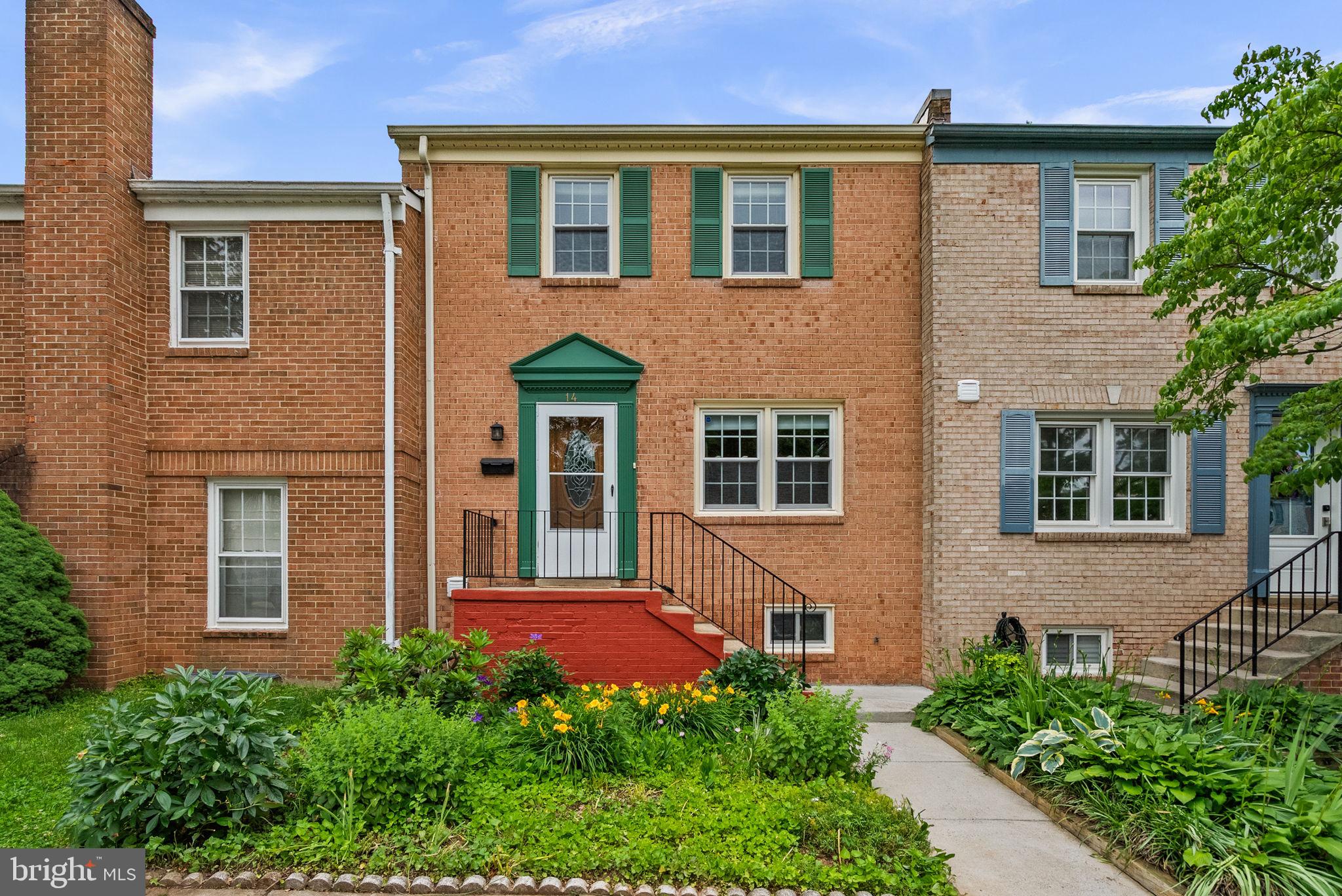 SHADY GROVE VILLAGE - Residential