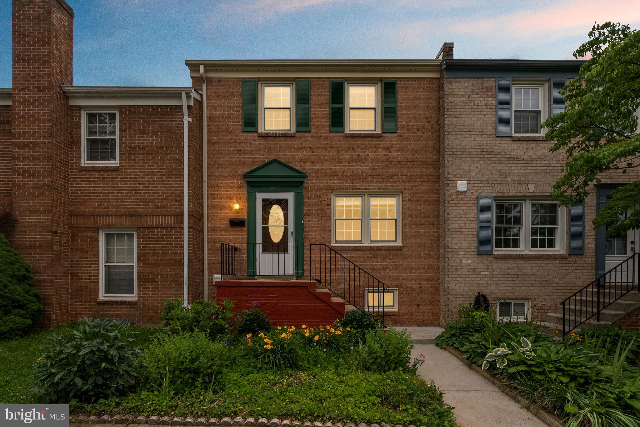 SHADY GROVE VILLAGE - Residential