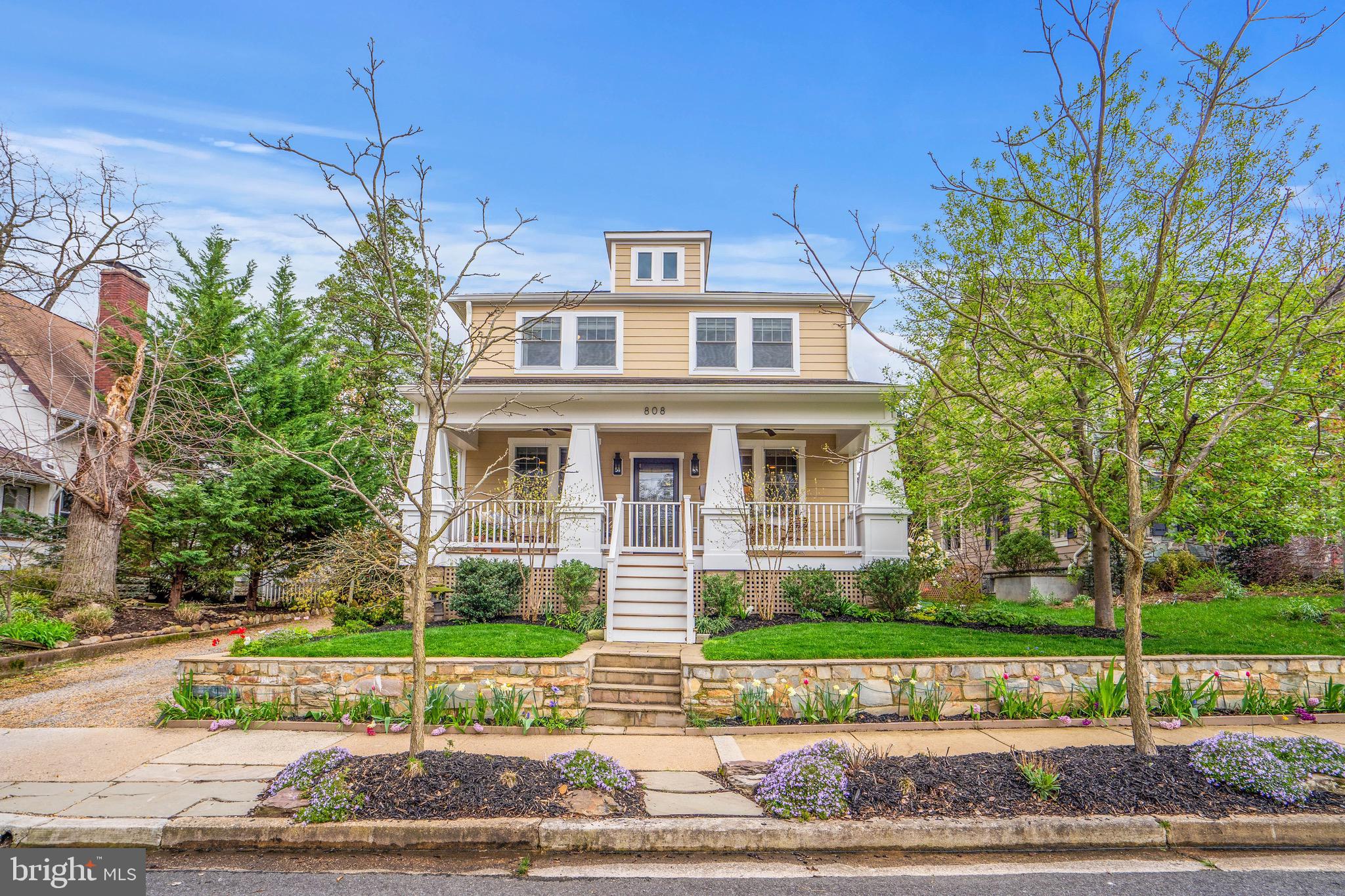 ADDISON HEIGHTS - Residential