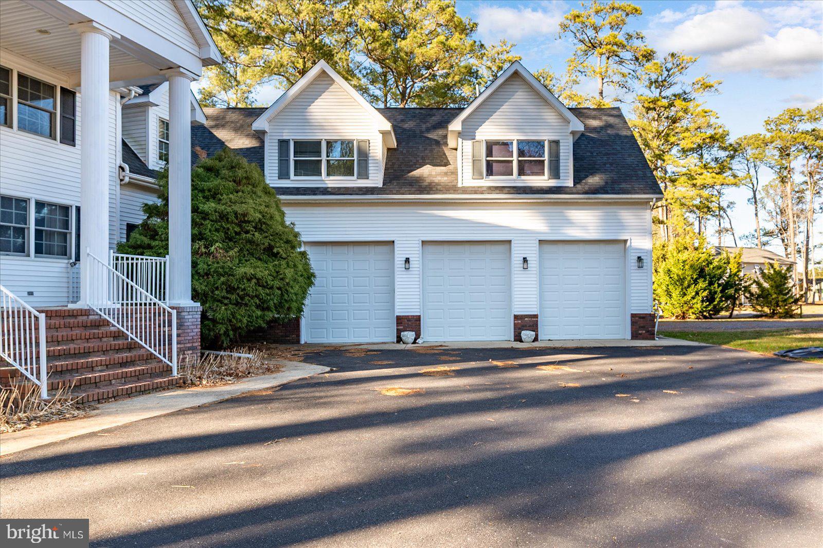 CHARLES LEWIS FARM - Residential