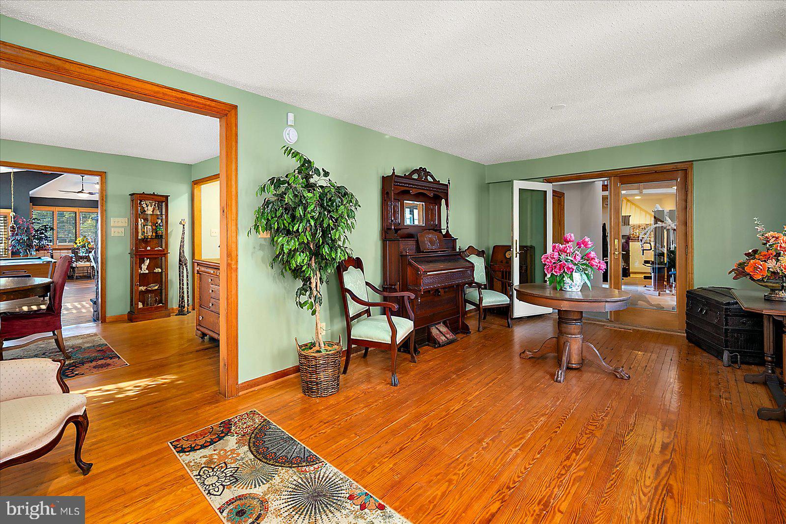 CHARLES LEWIS FARM - Residential