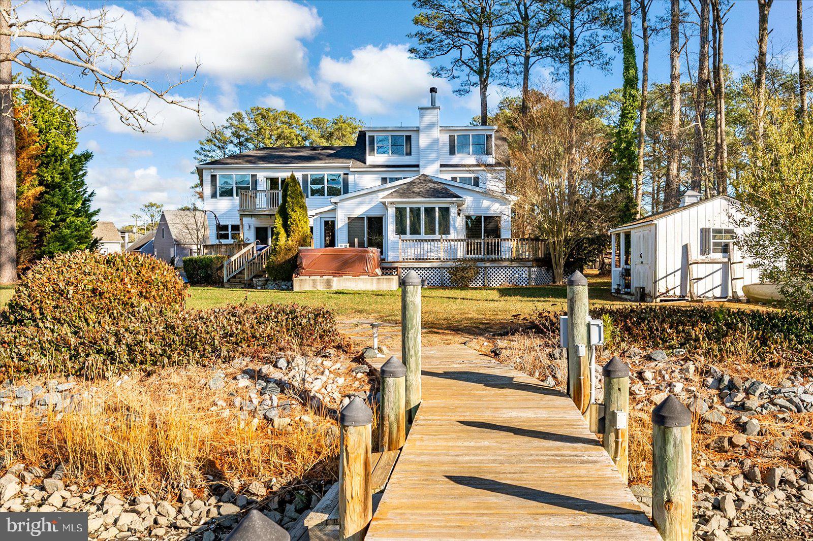 CHARLES LEWIS FARM - Residential
