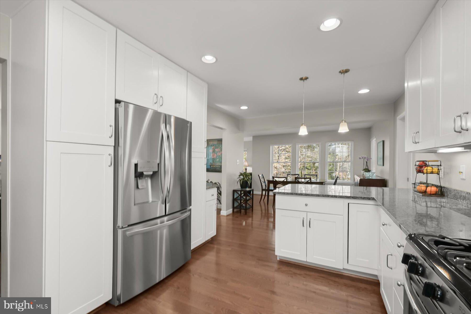 WOODACRES - Residential