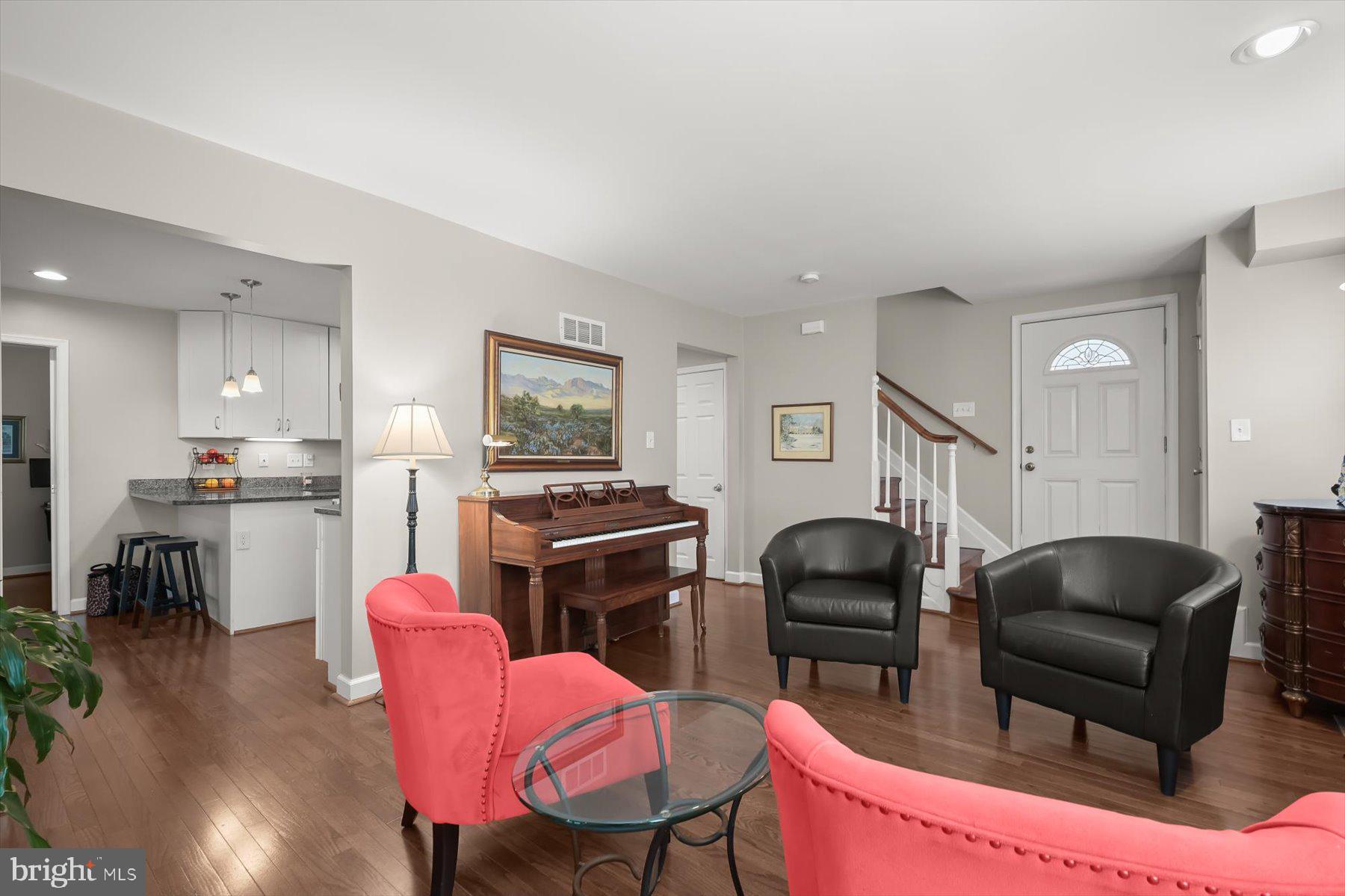 WOODACRES - Residential