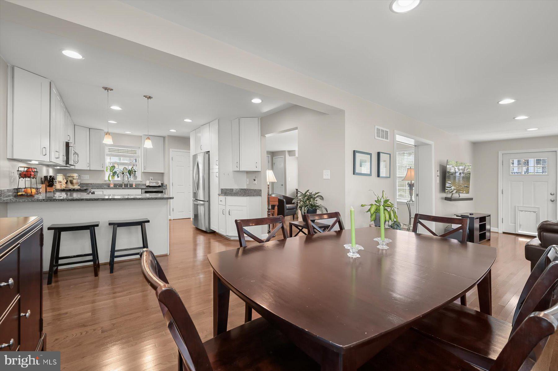 WOODACRES - Residential