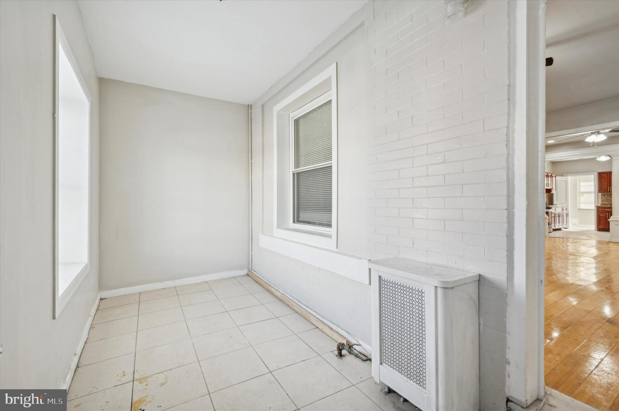 PHILADELPHIA (WEST) - Residential