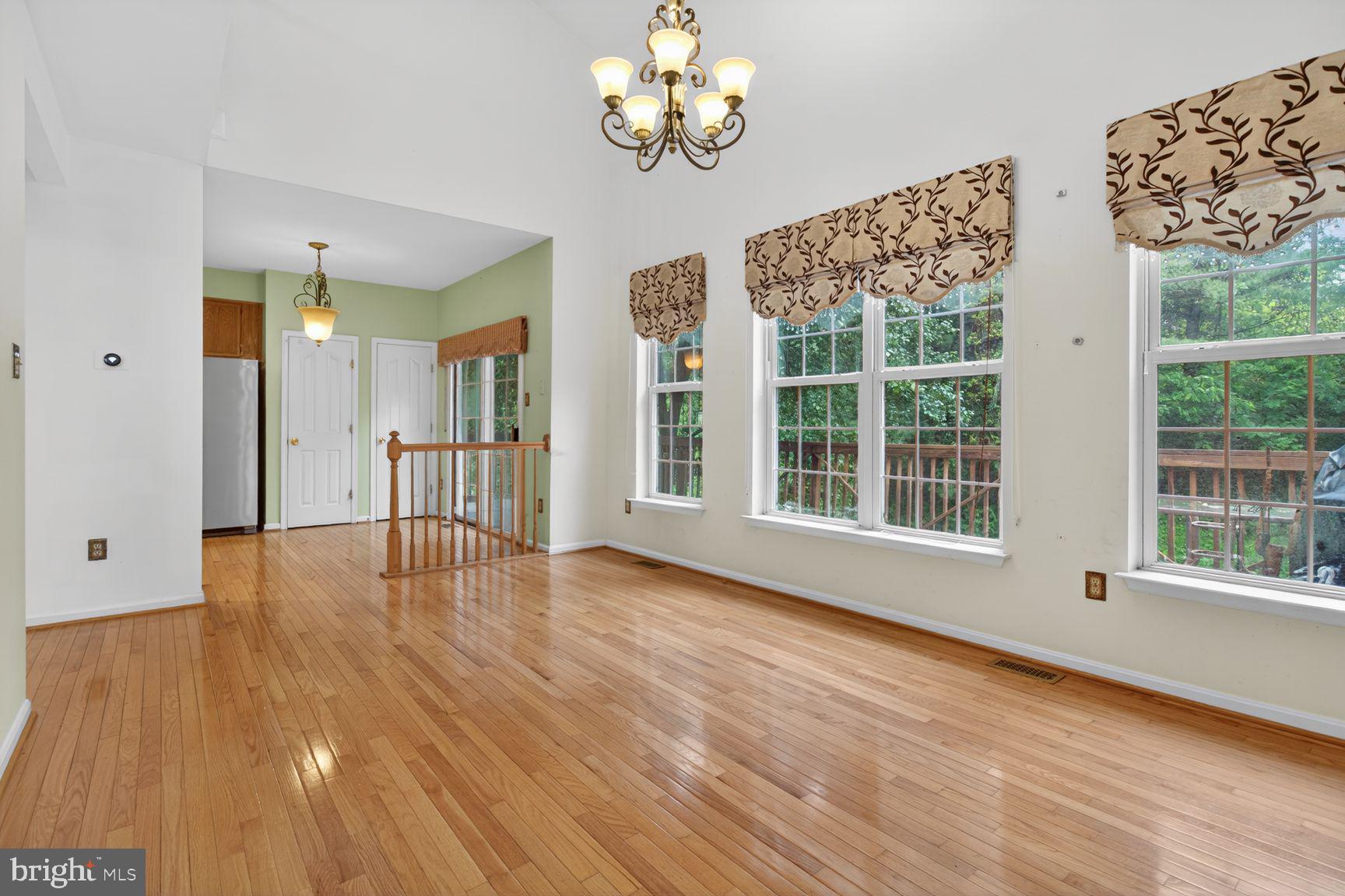 VILLAGE OF RIVER HILL - Residential