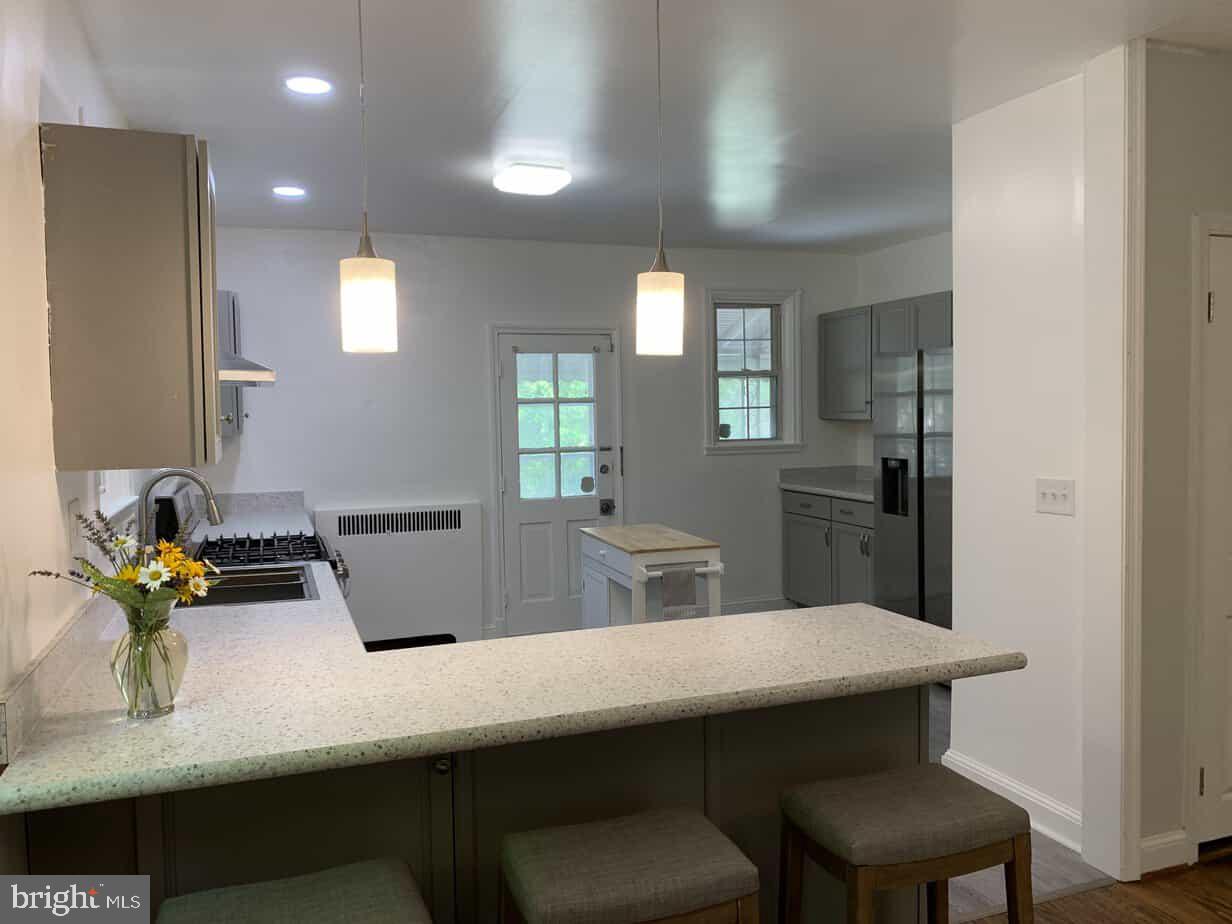 BEVERLY HILLS - Residential