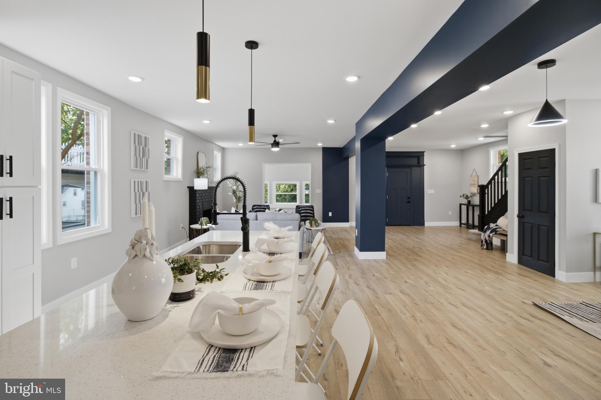 WINDSOR HILLS - Residential