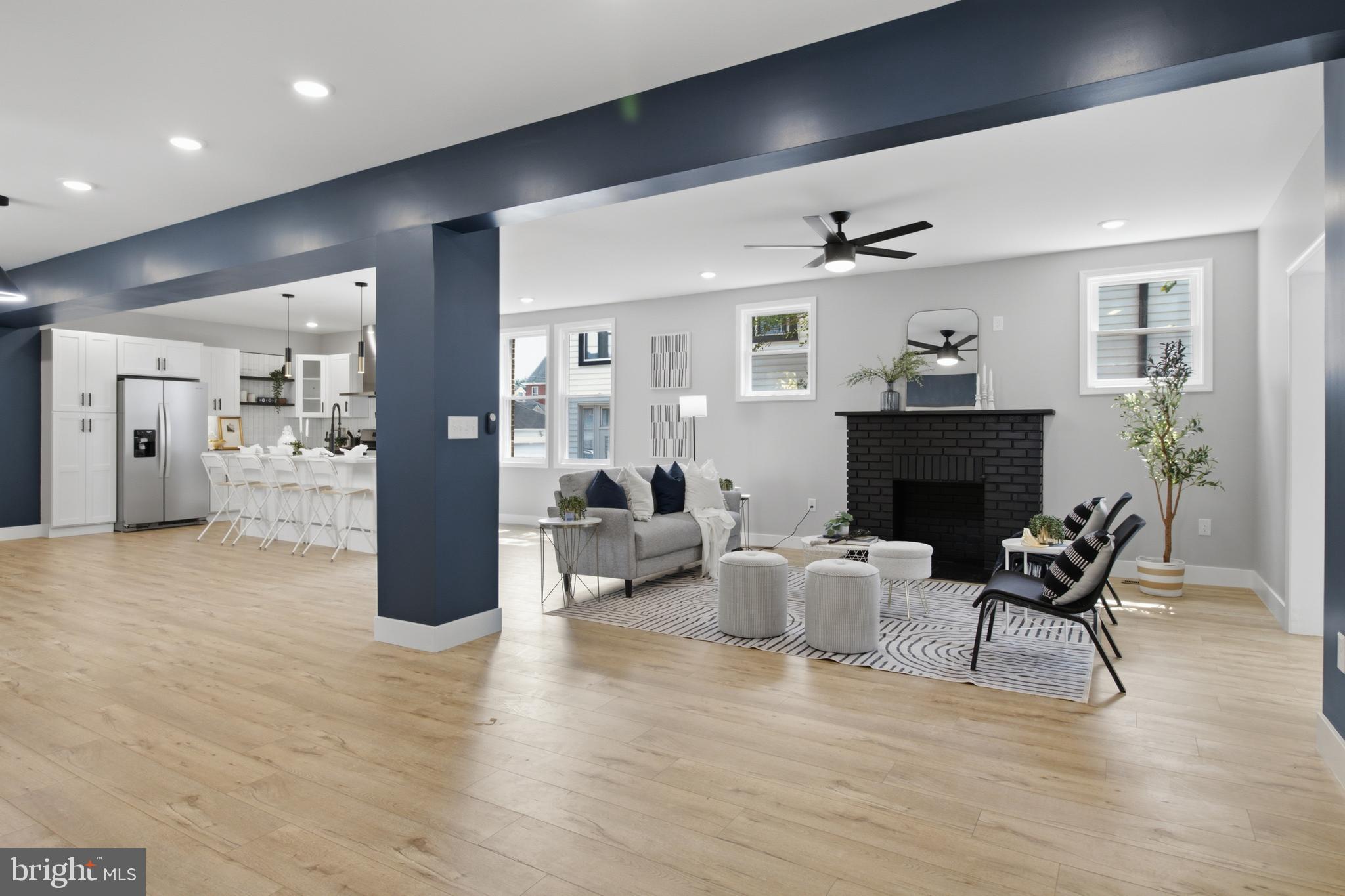 WINDSOR HILLS - Residential