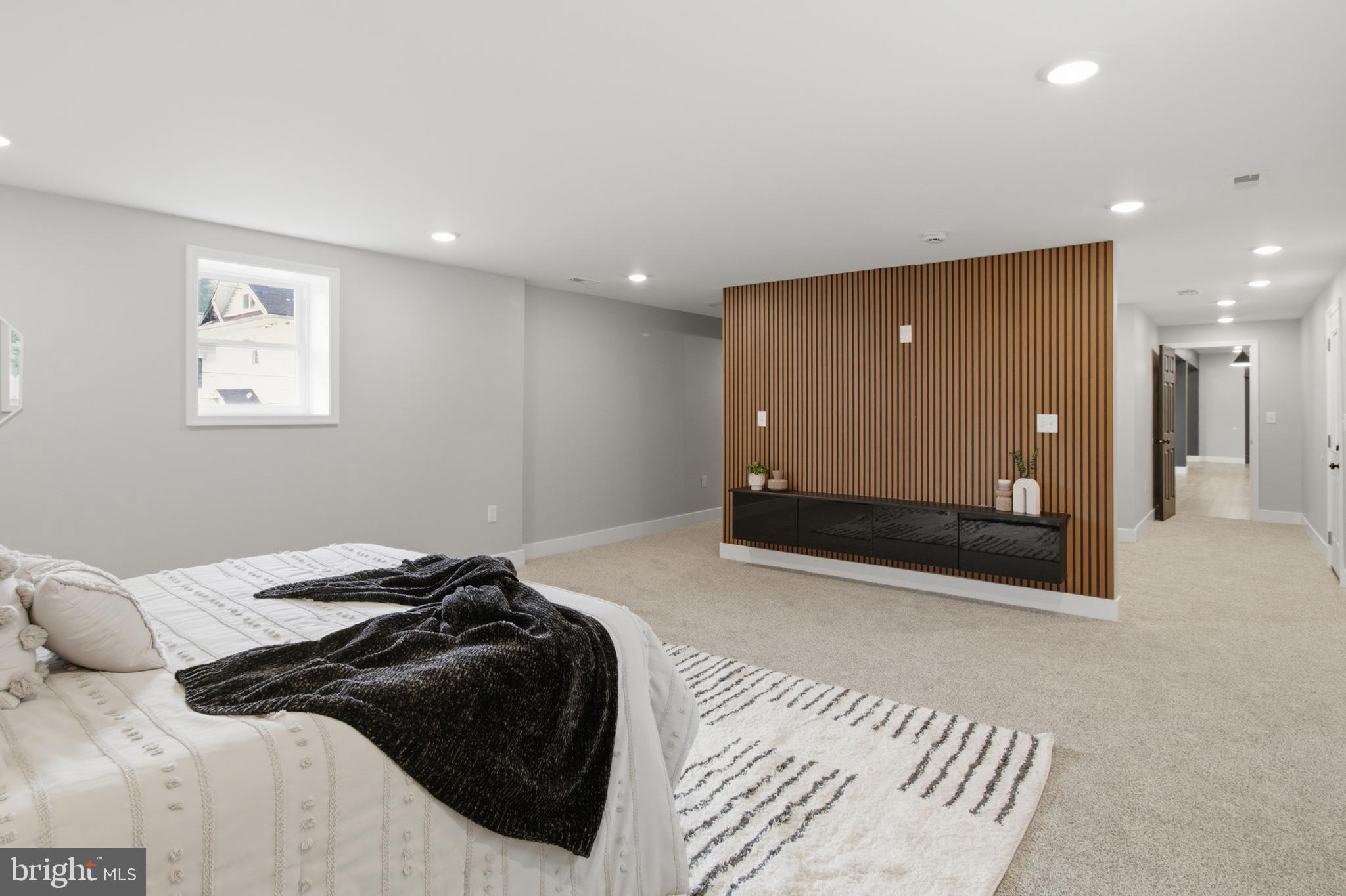 WINDSOR HILLS - Residential