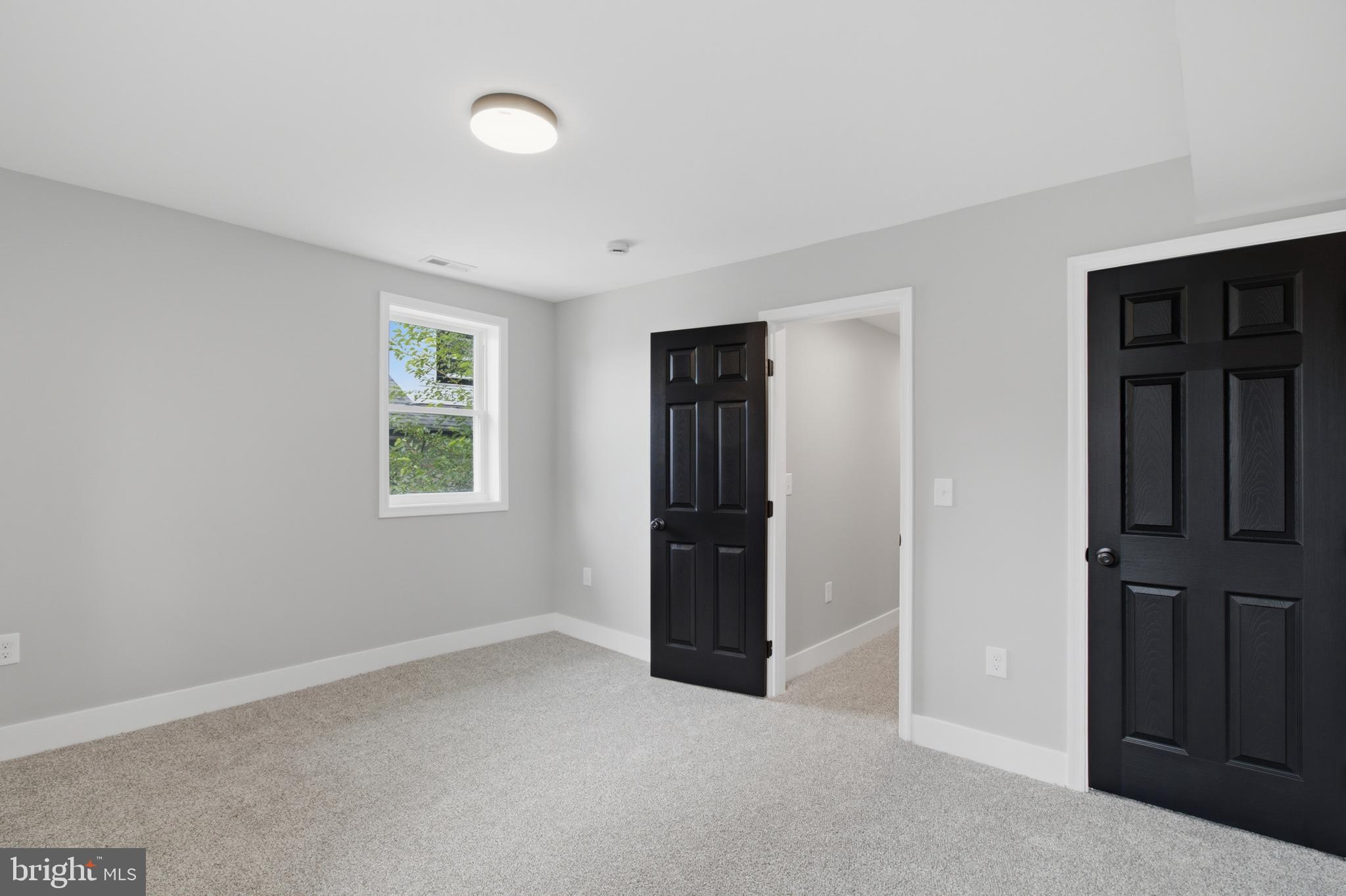 WINDSOR HILLS - Residential